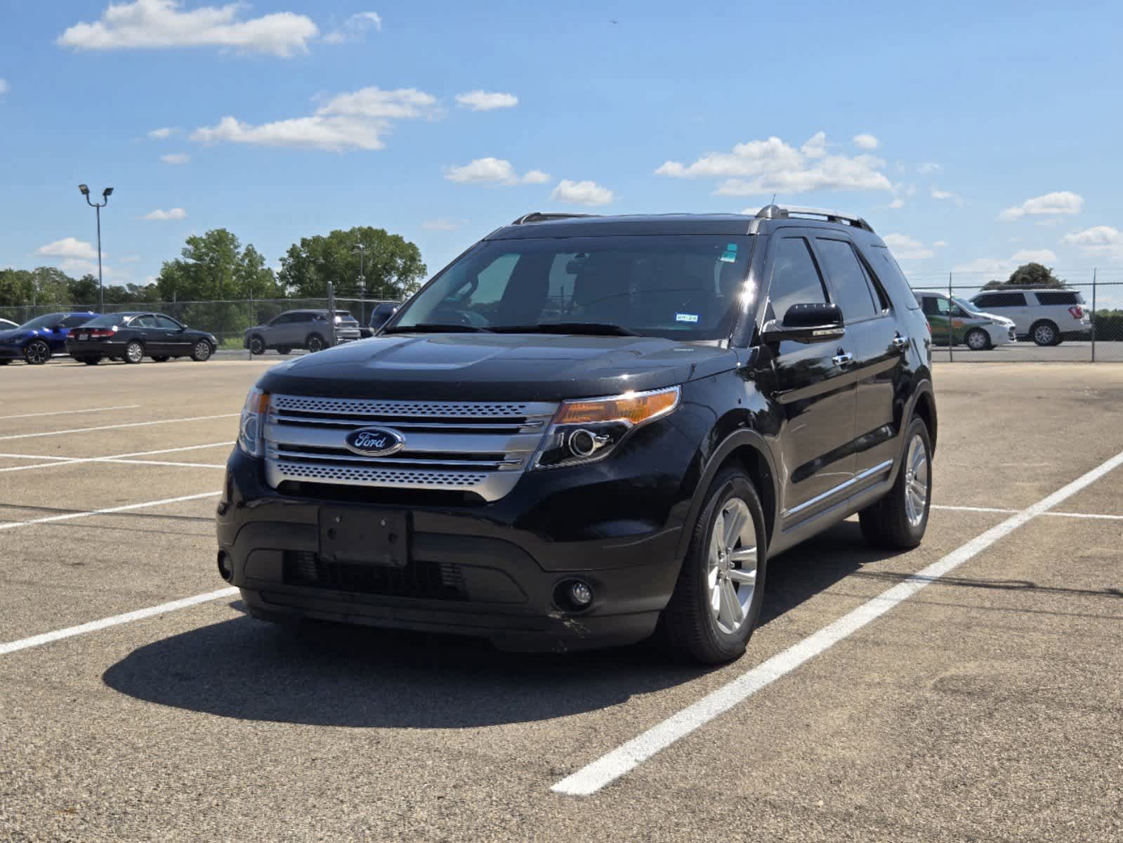 2014 Ford Explorer XLT 2