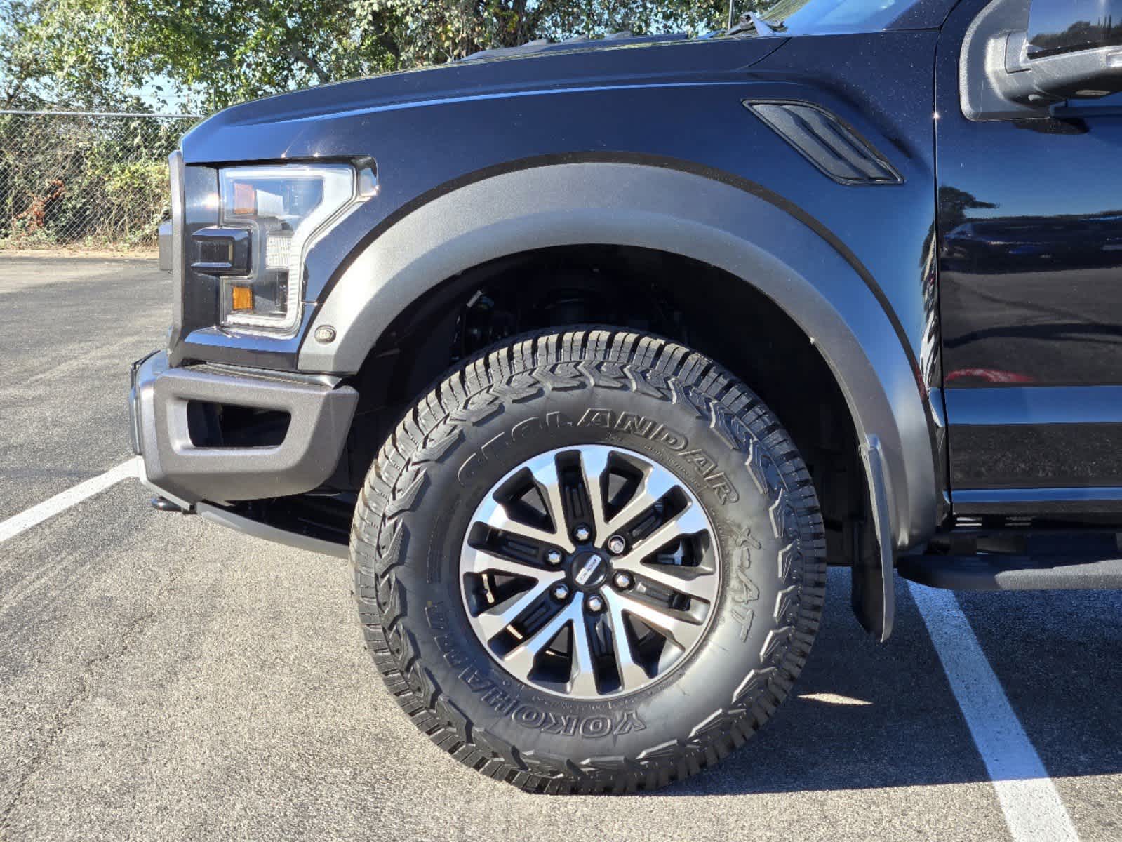 2019 Ford F-150 Raptor 4WD SuperCrew 5.5 Box 5