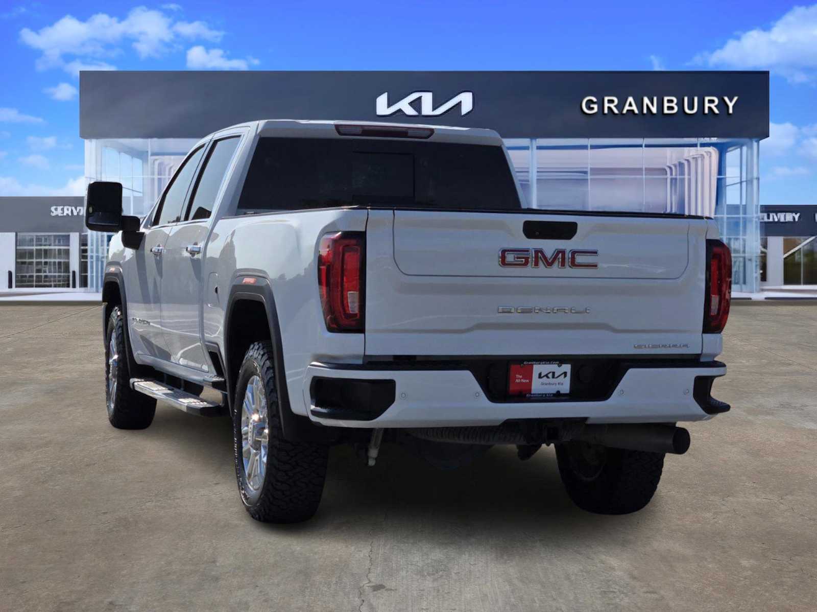 2020 GMC Sierra 2500HD Denali 4WD Crew Cab 159 3