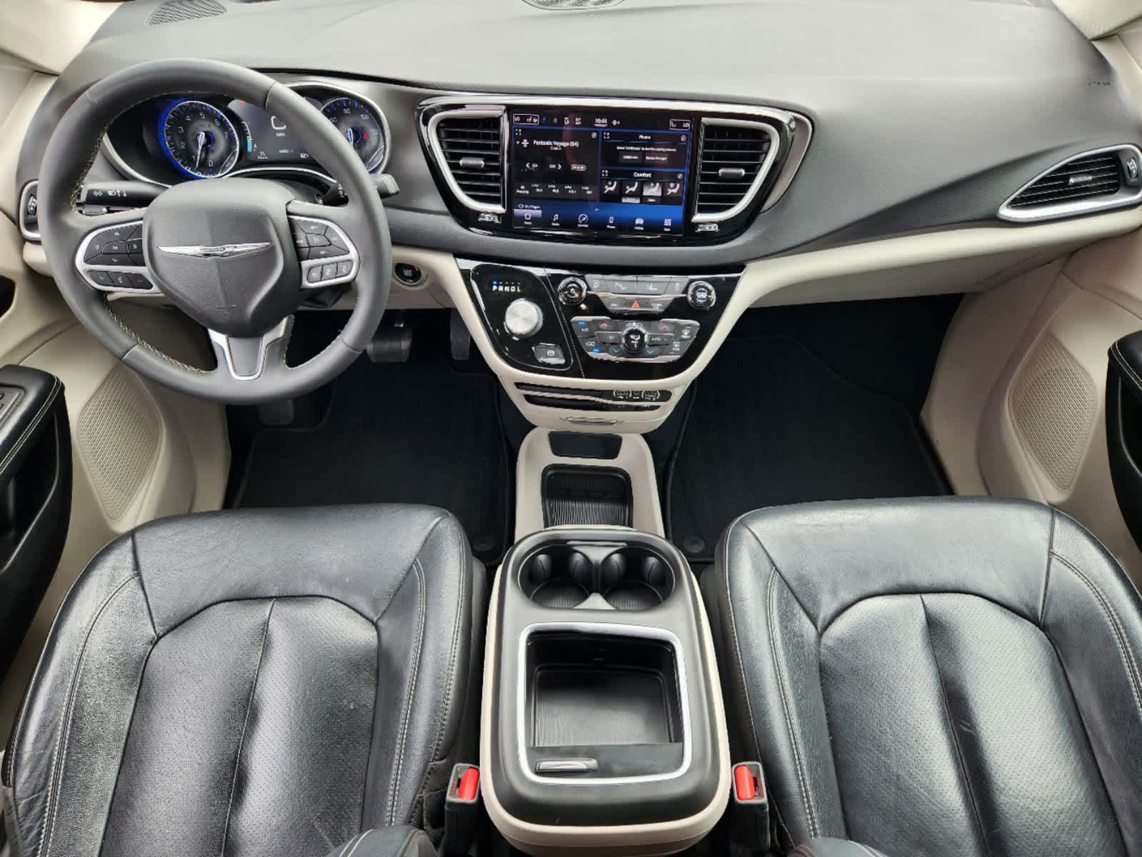 2022 Chrysler Pacifica Touring L 23