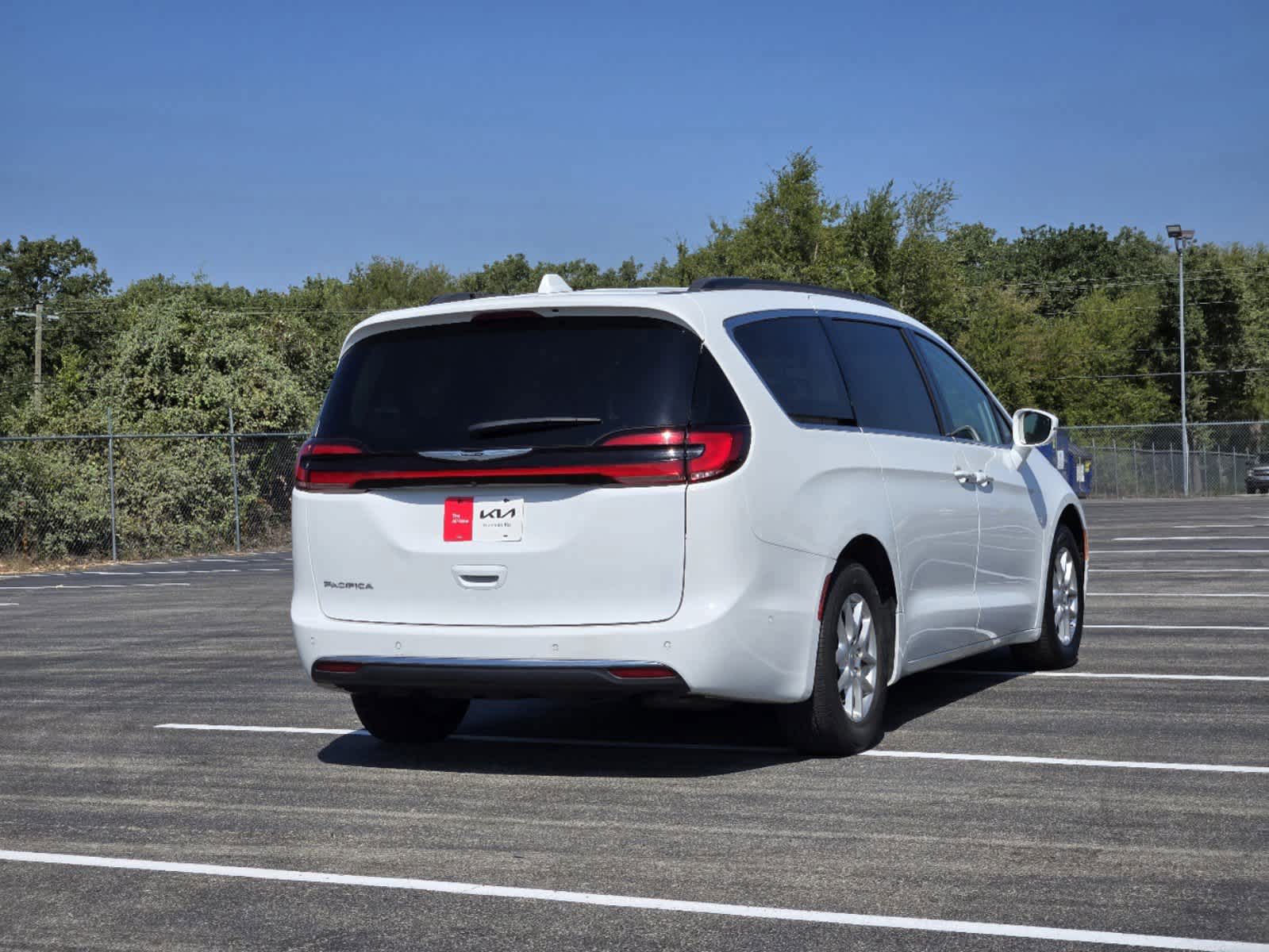 2022 Chrysler Pacifica Touring L 5