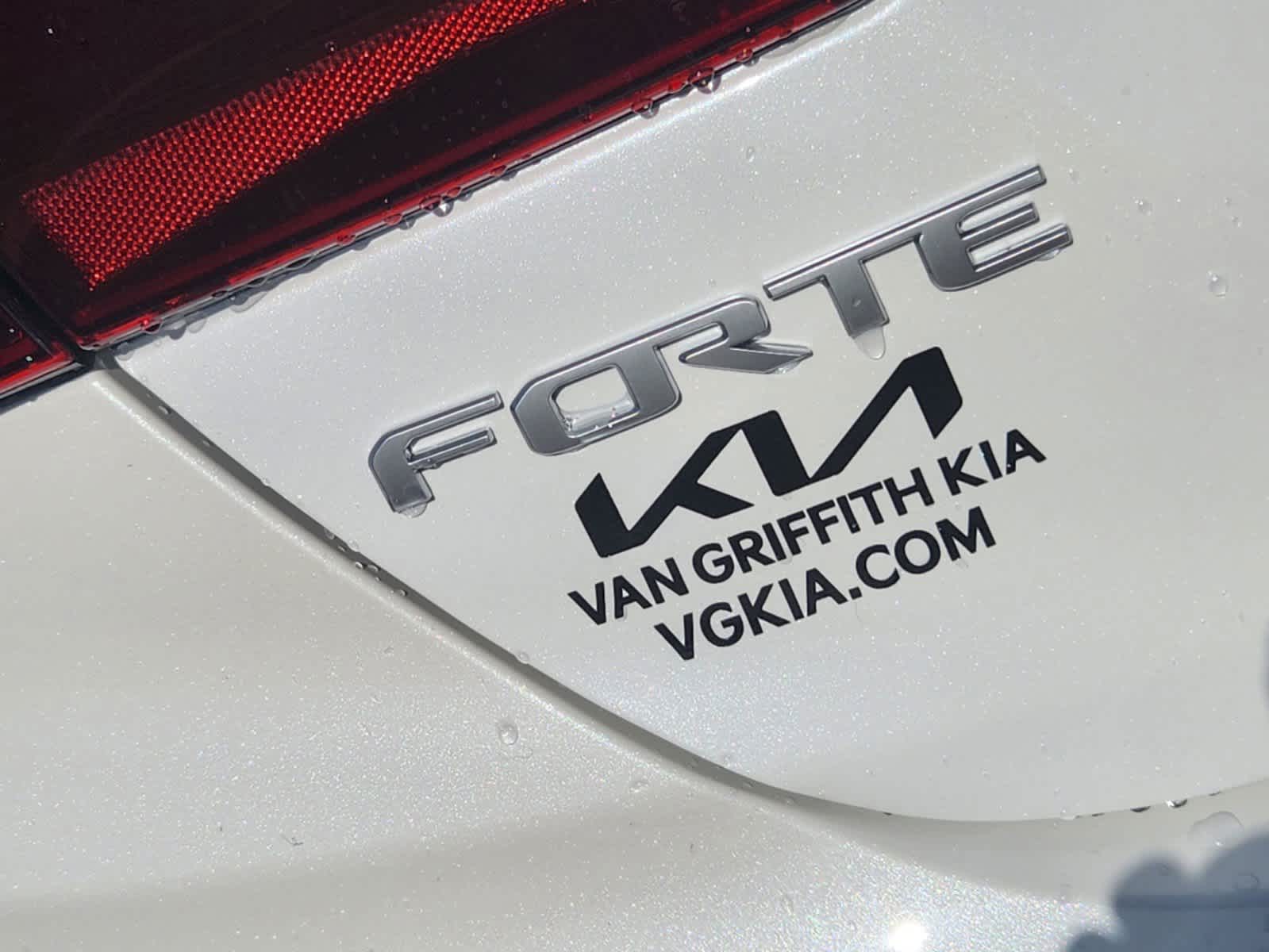 2024 Kia Forte  9