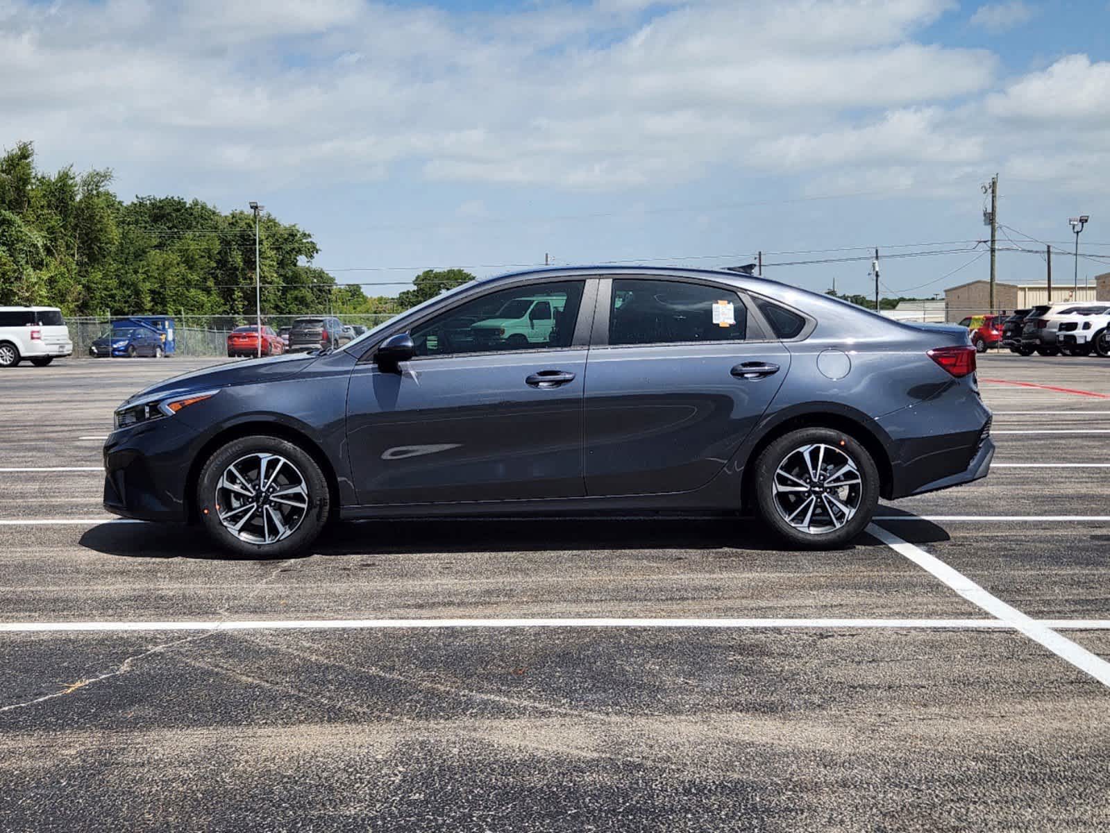 2024 Kia Forte LXS 3