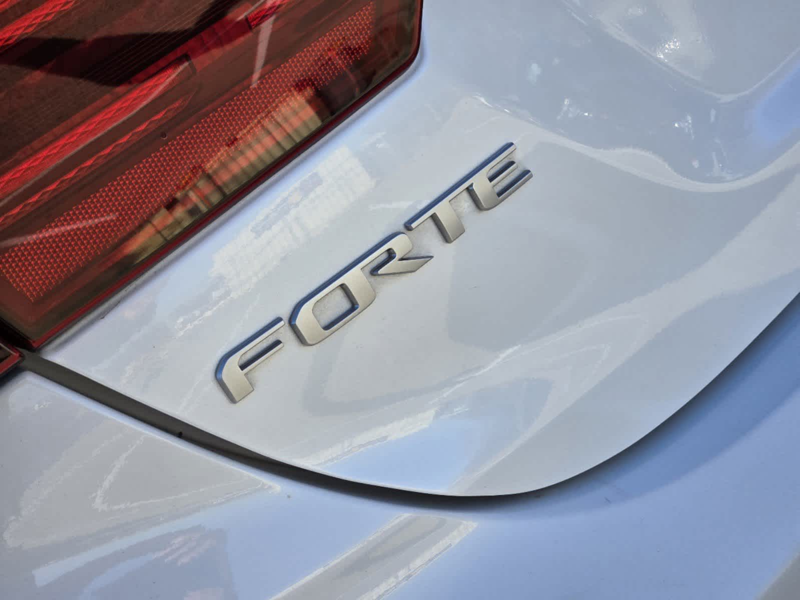 2023 Kia Forte GT 9