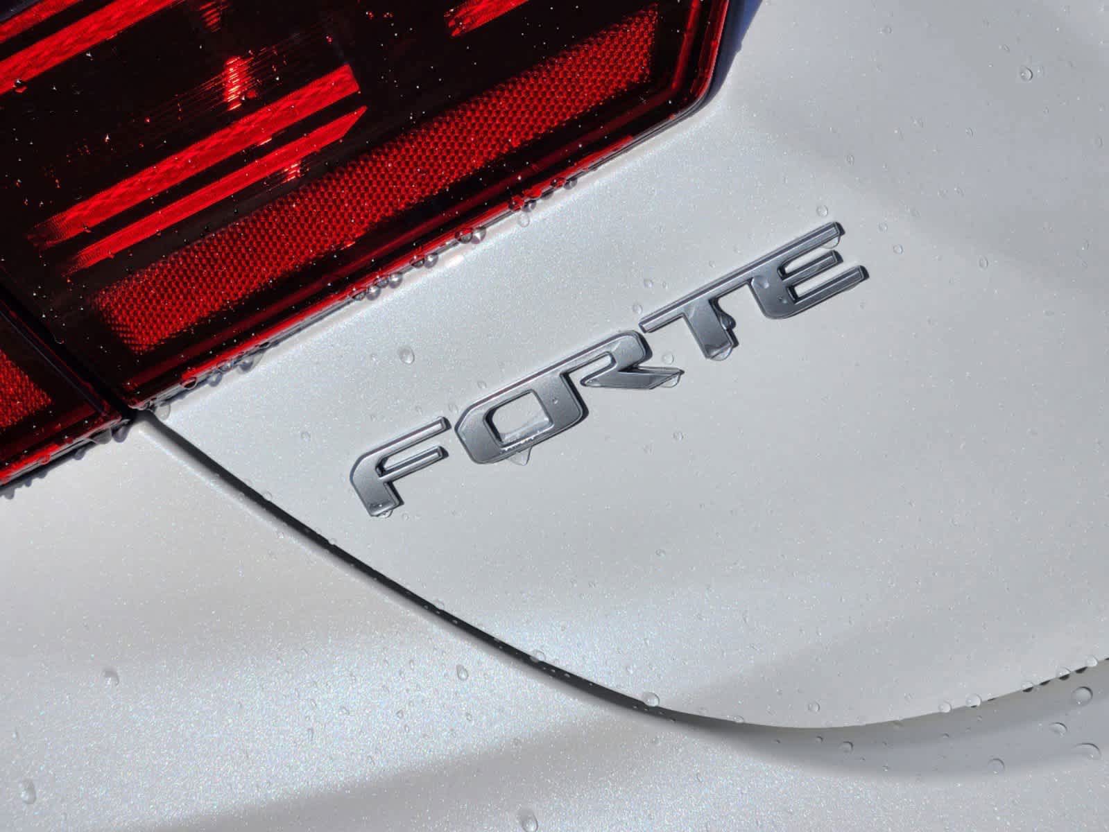 2024 Kia Forte GT-Line 9