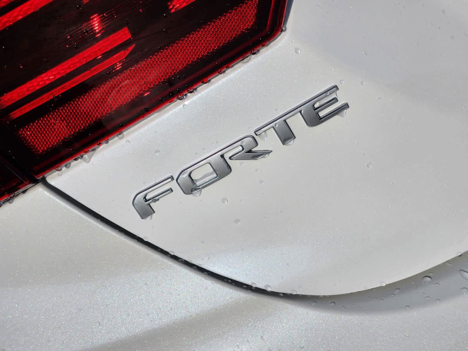 2024 Kia Forte GT-Line 8