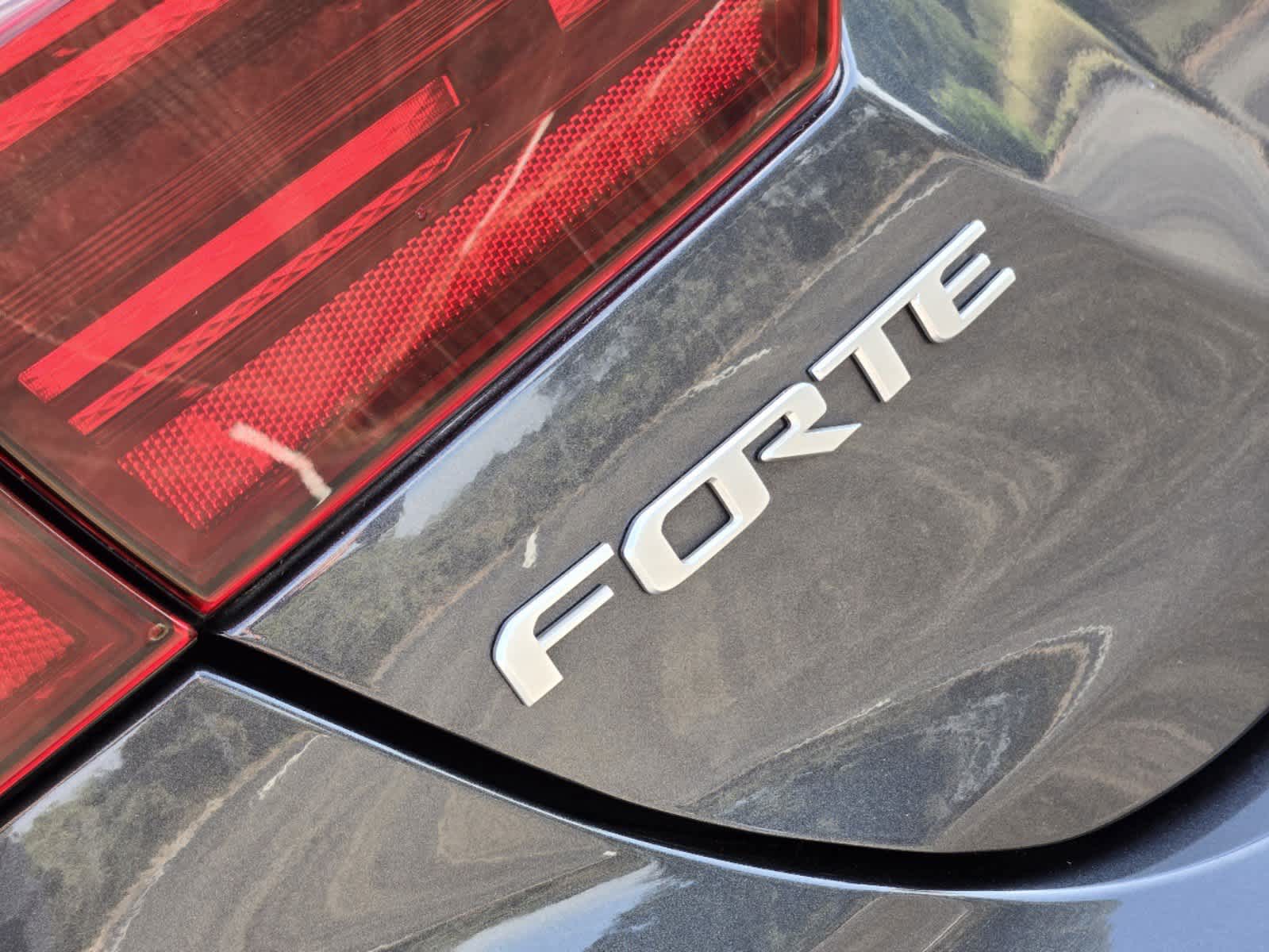 2023 Kia Forte GT-Line 9