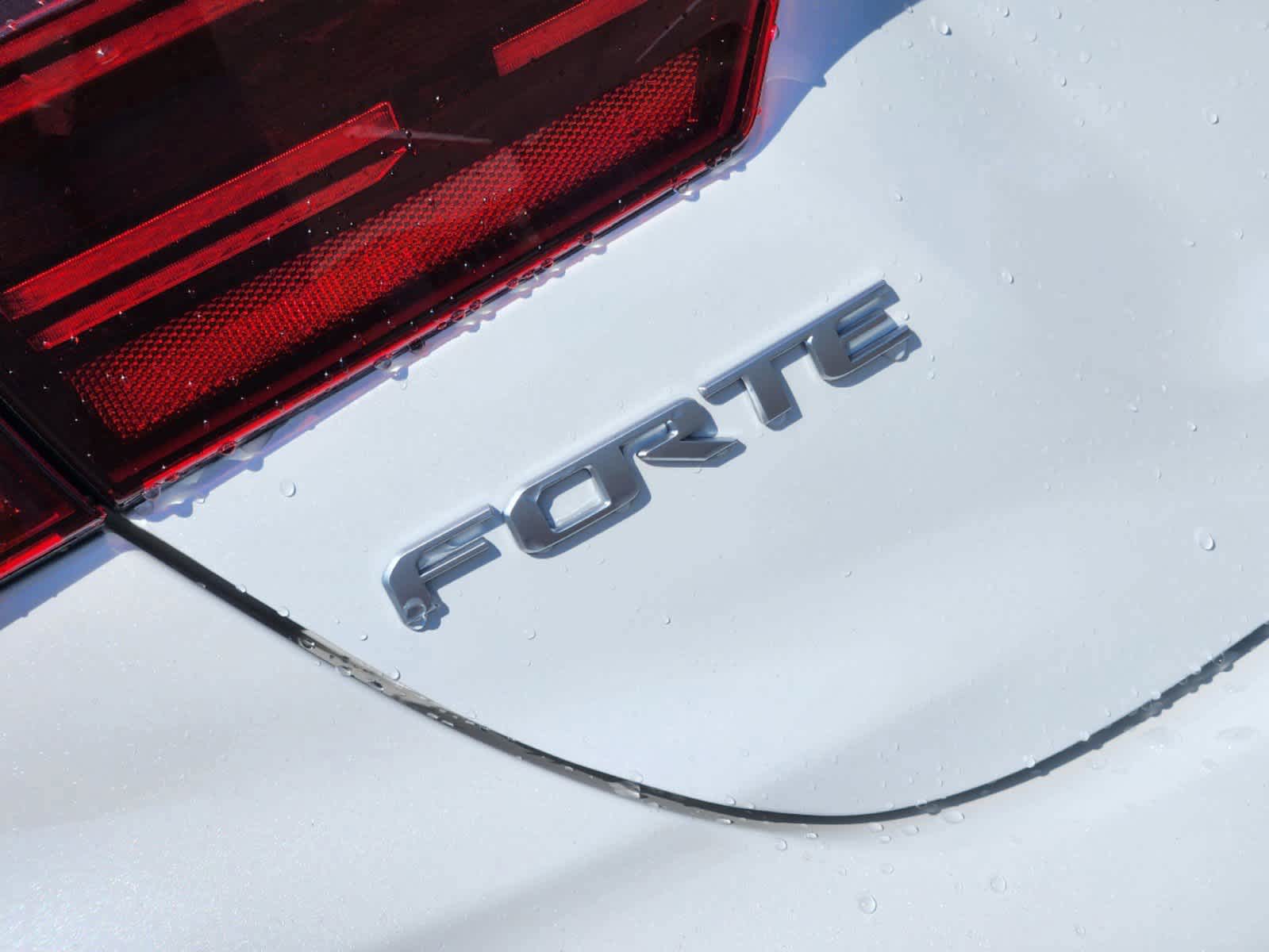 2024 Kia Forte GT-Line 9