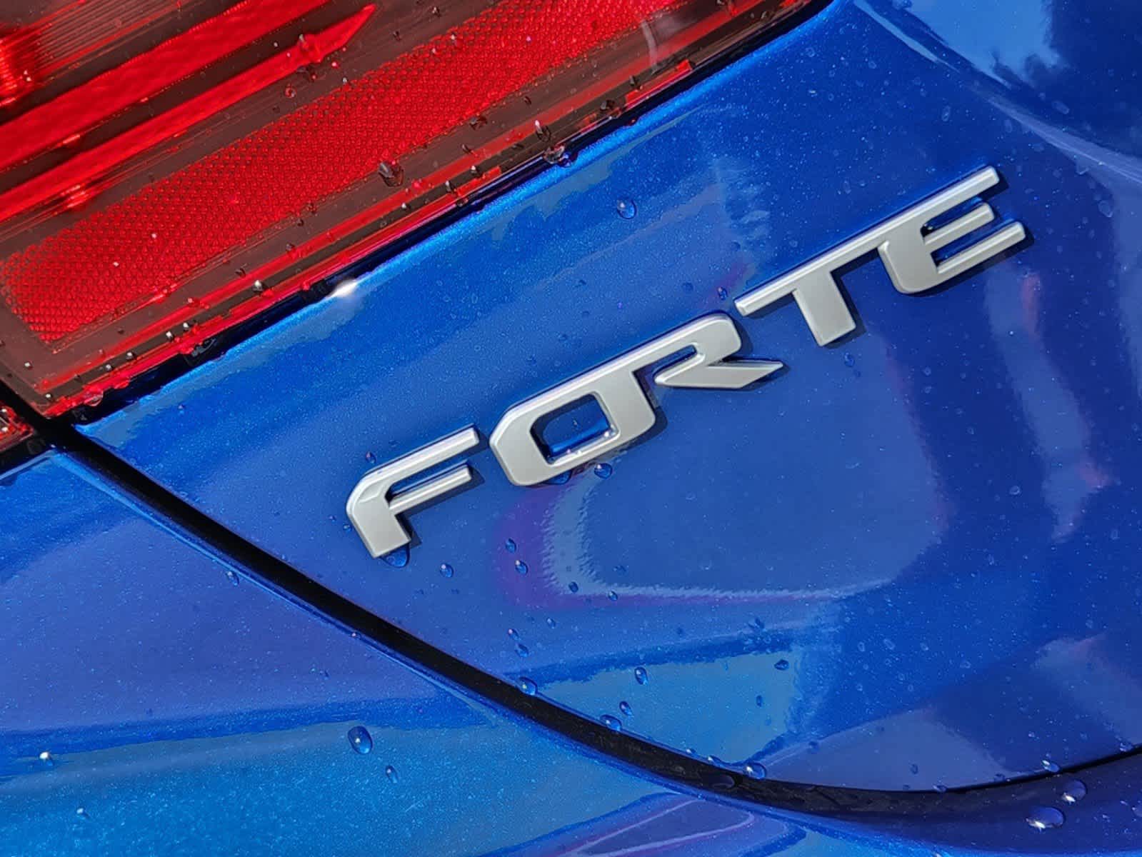 2024 Kia Forte GT-Line 8