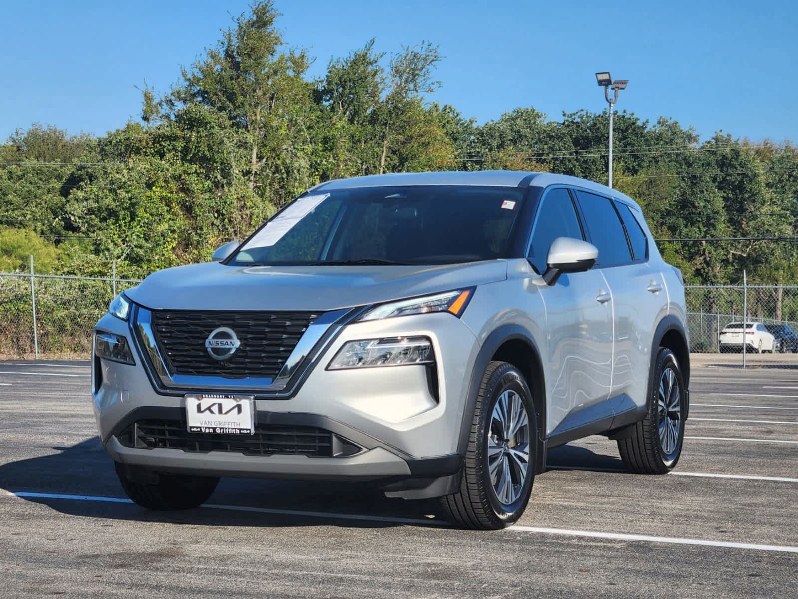 2021 Nissan Rogue SV 2