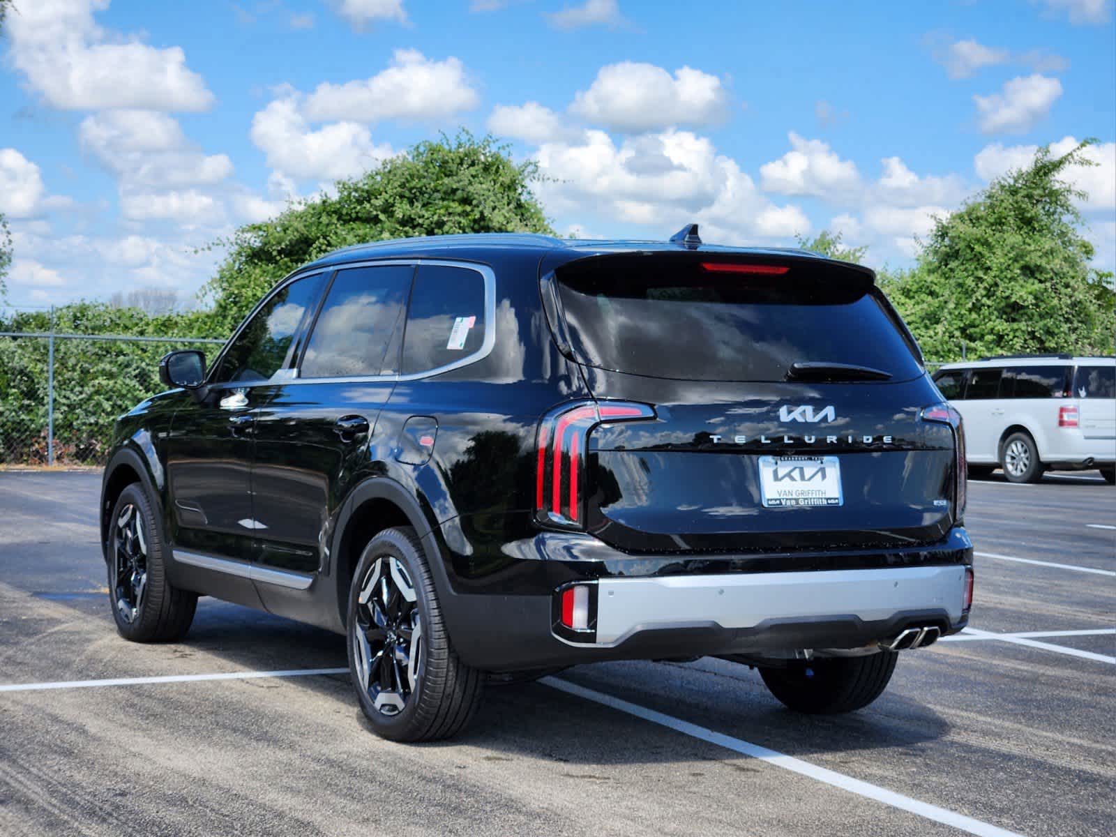 2024 Kia Telluride EX 4