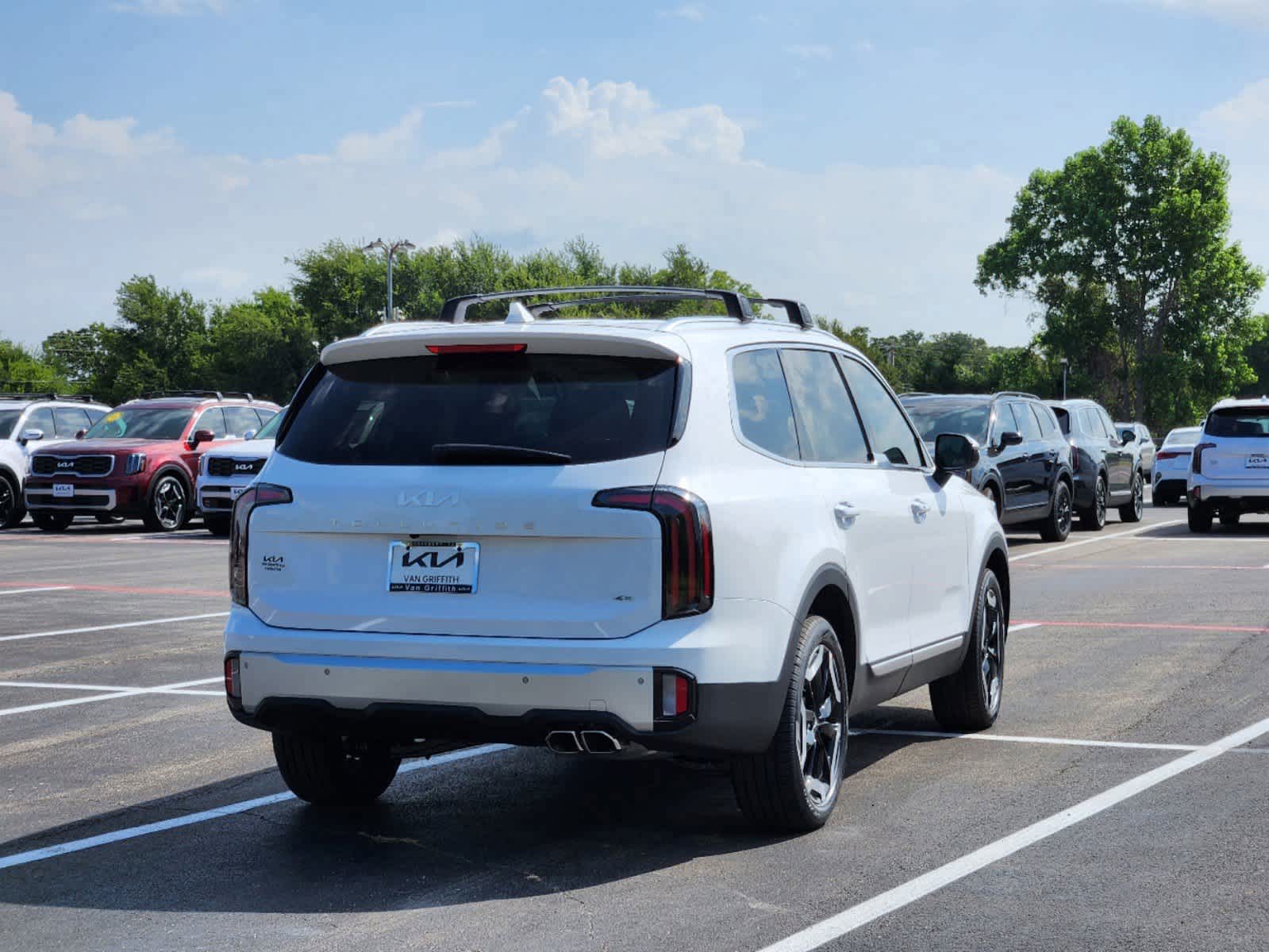 2024 Kia Telluride EX 4