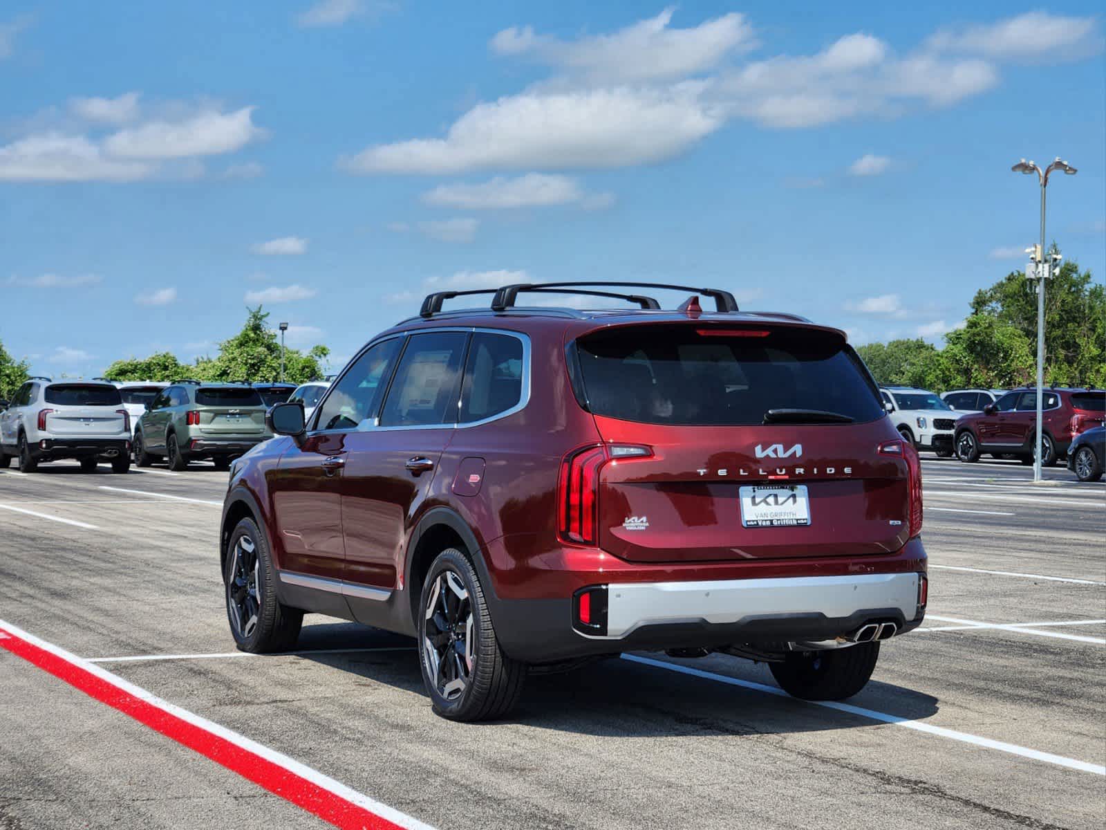 2024 Kia Telluride S 5