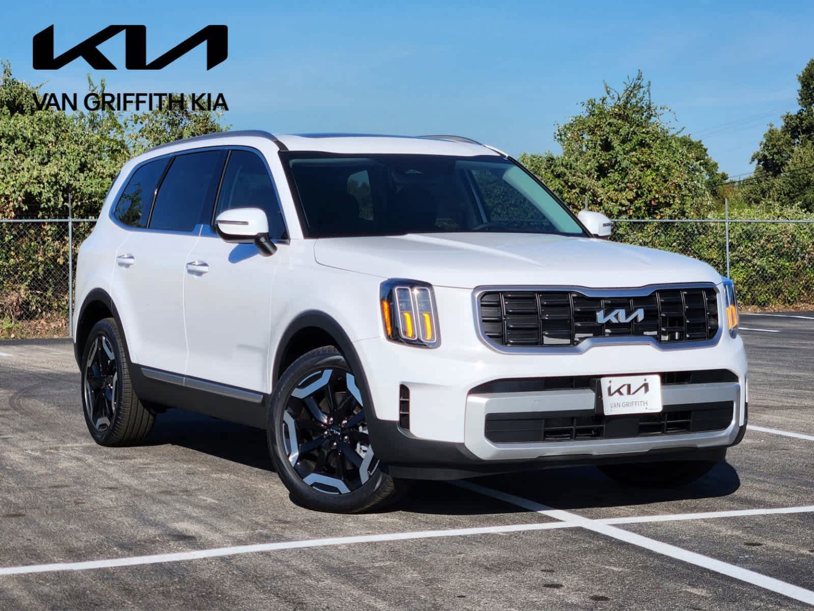 2024 Kia Telluride S 1