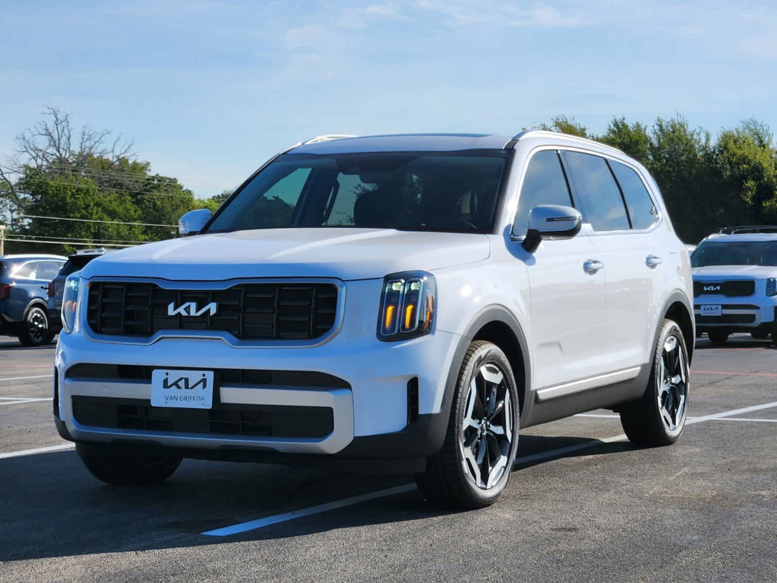 2024 Kia Telluride S 2