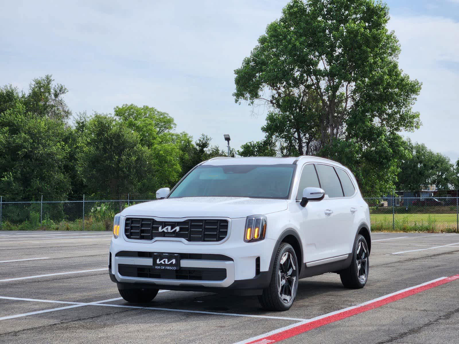 2024 Kia Telluride S 2