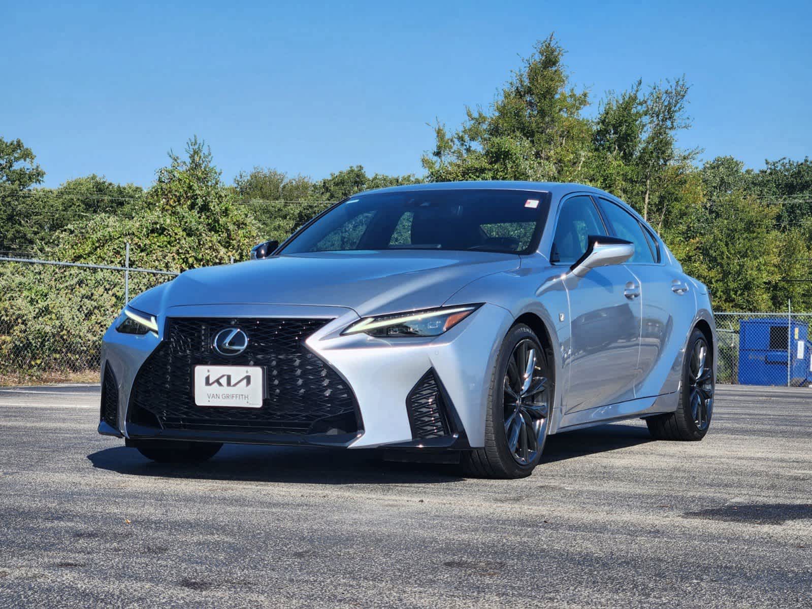 2022 Lexus IS F SPORT 2