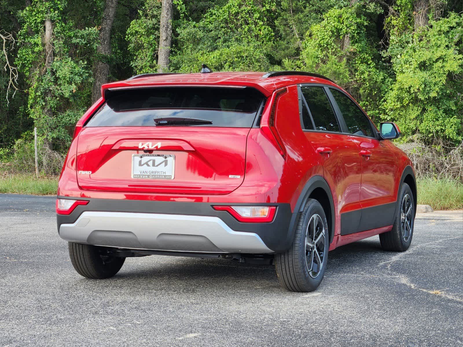 2024 Kia Niro LX 5