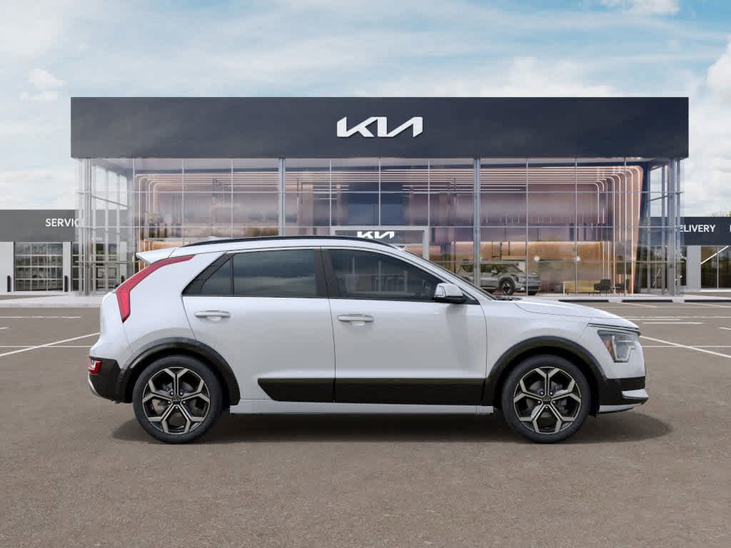 2025 Kia Niro Plug-In Hybrid SX Touring 7