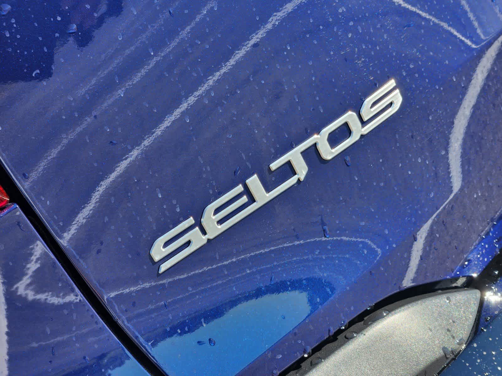 2025 Kia Seltos EX 8