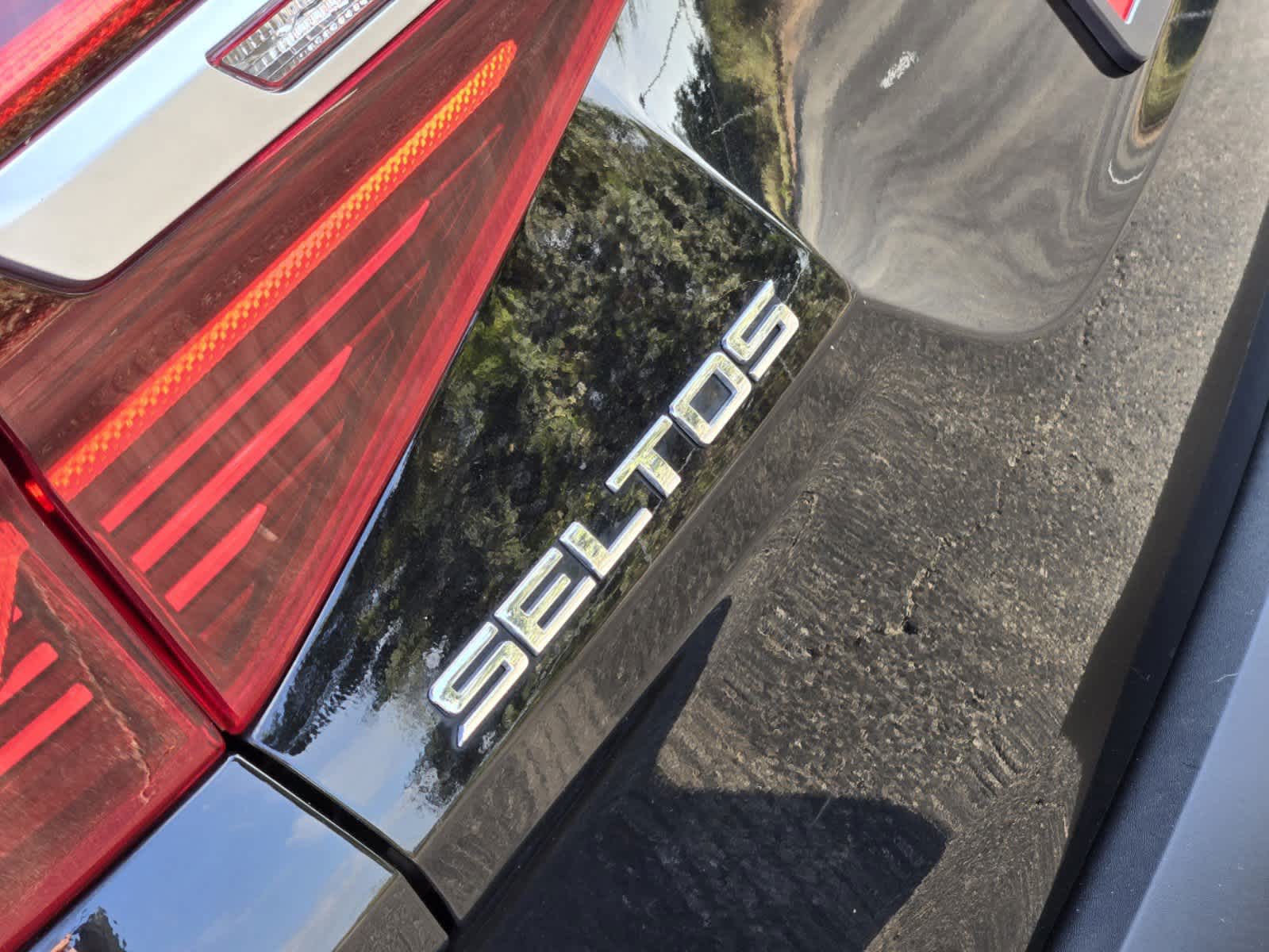 2021 Kia Seltos S 9