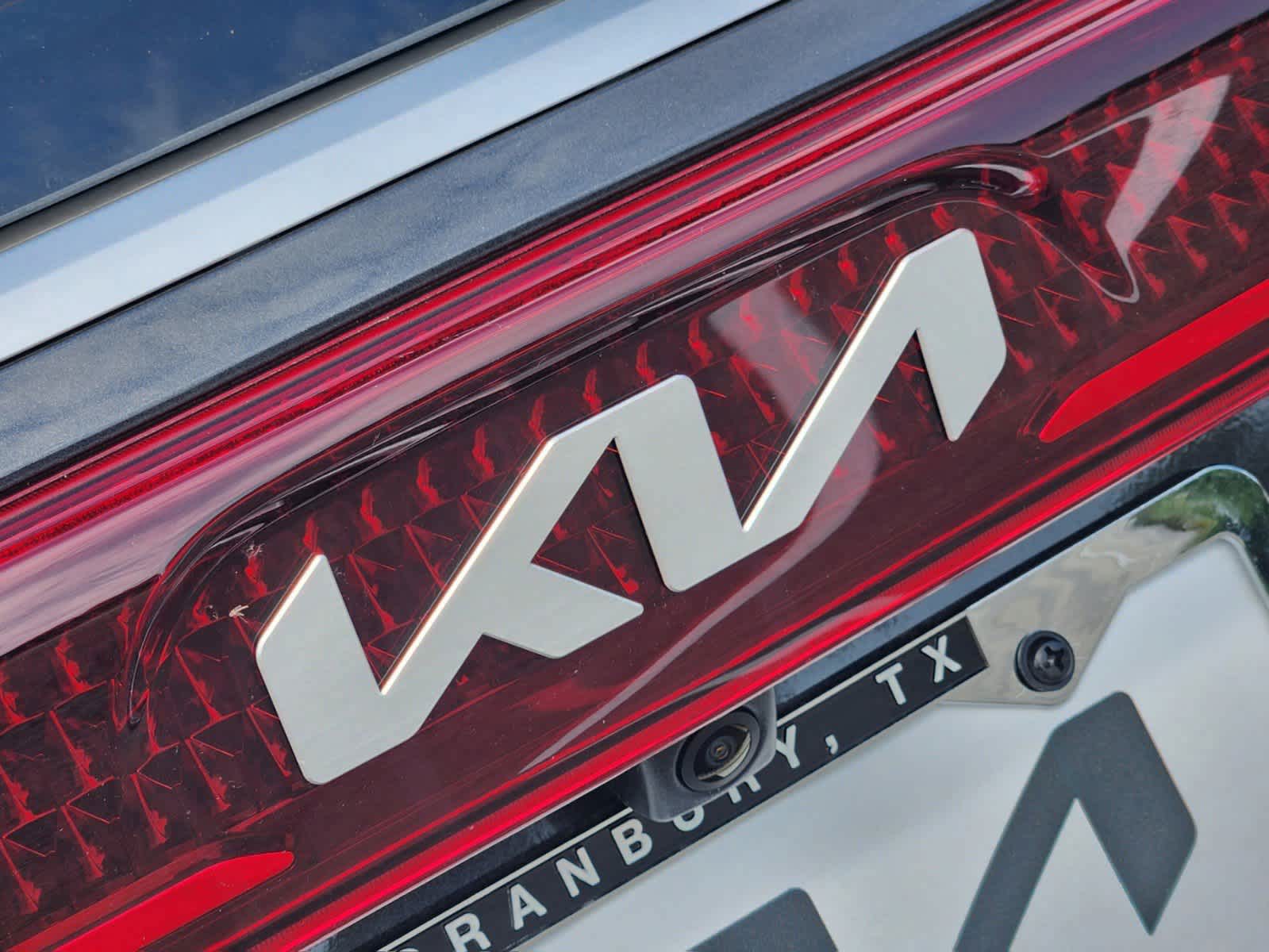 2024 Kia Carnival LX 9