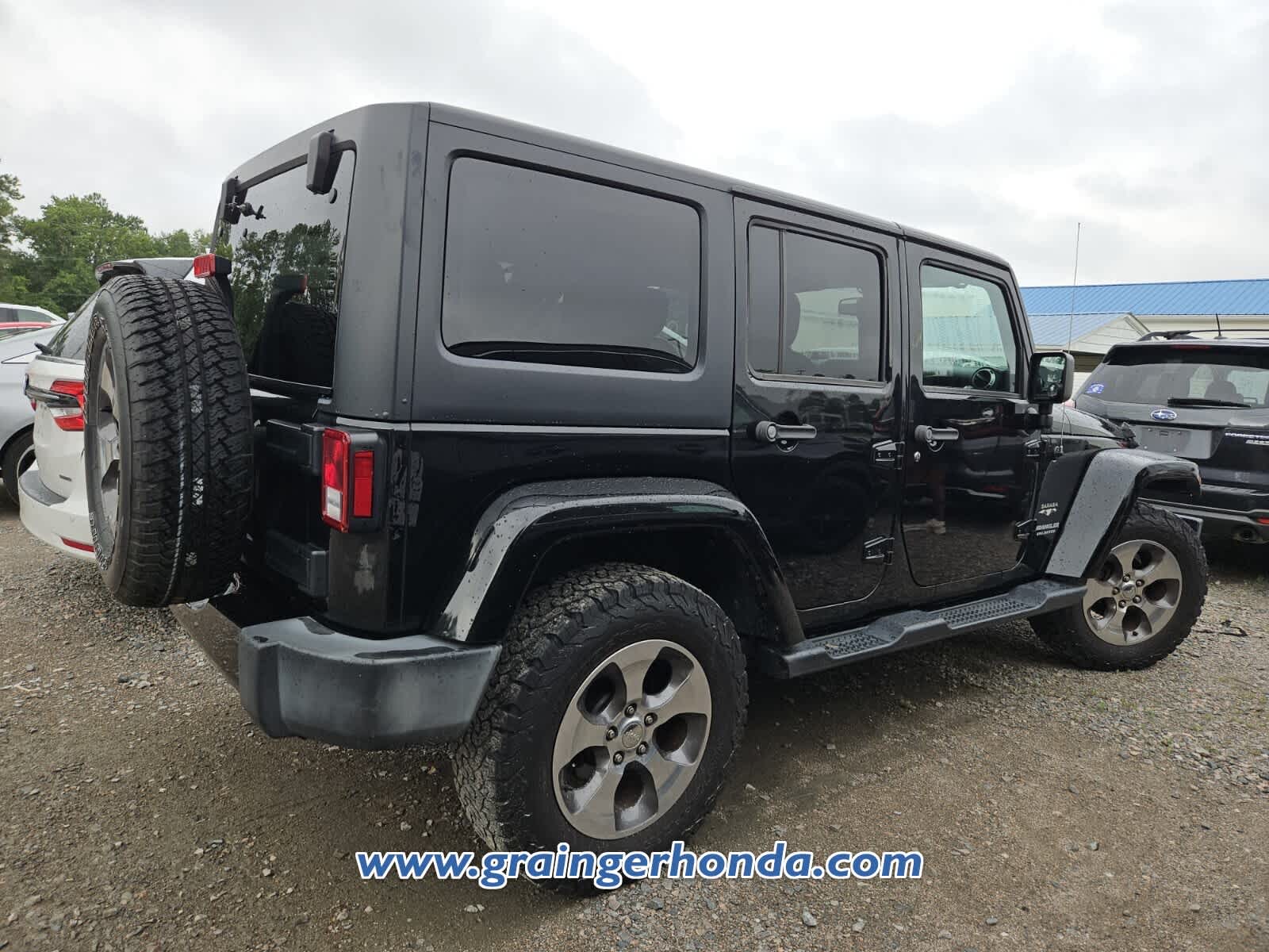 Used 2017 Jeep Wrangler Unlimited SUV