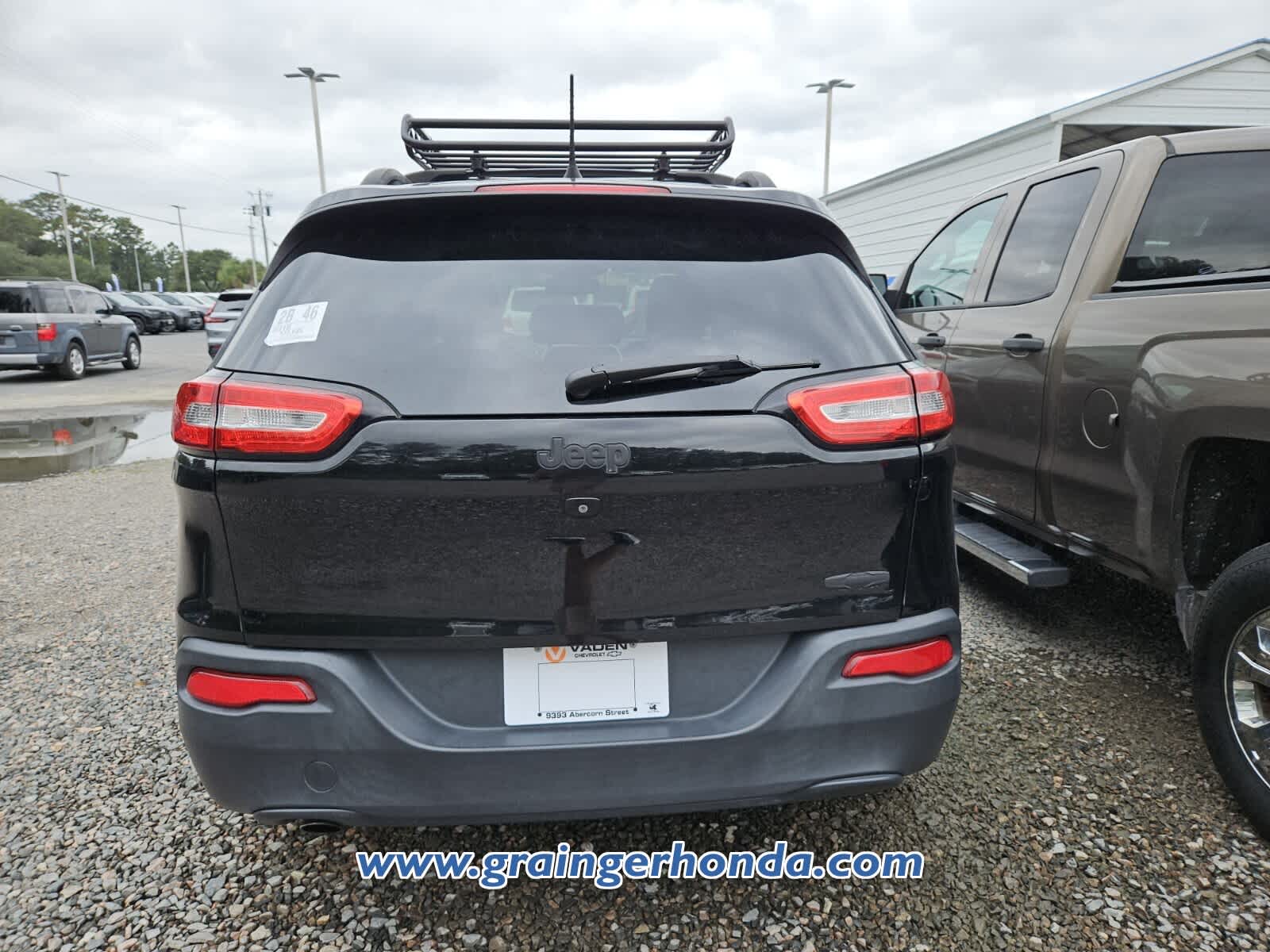 Used 2018 Jeep Cherokee SUV