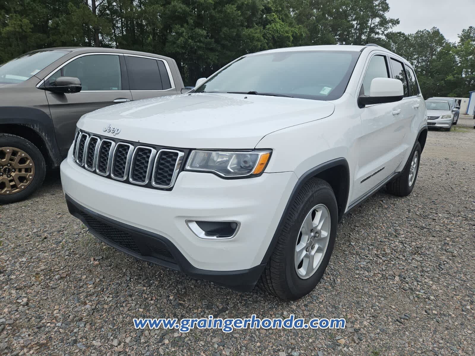 Used 2017 Jeep Grand Cherokee Laredo E with VIN 1C4RJFAG9HC959121 for sale in Savannah, GA