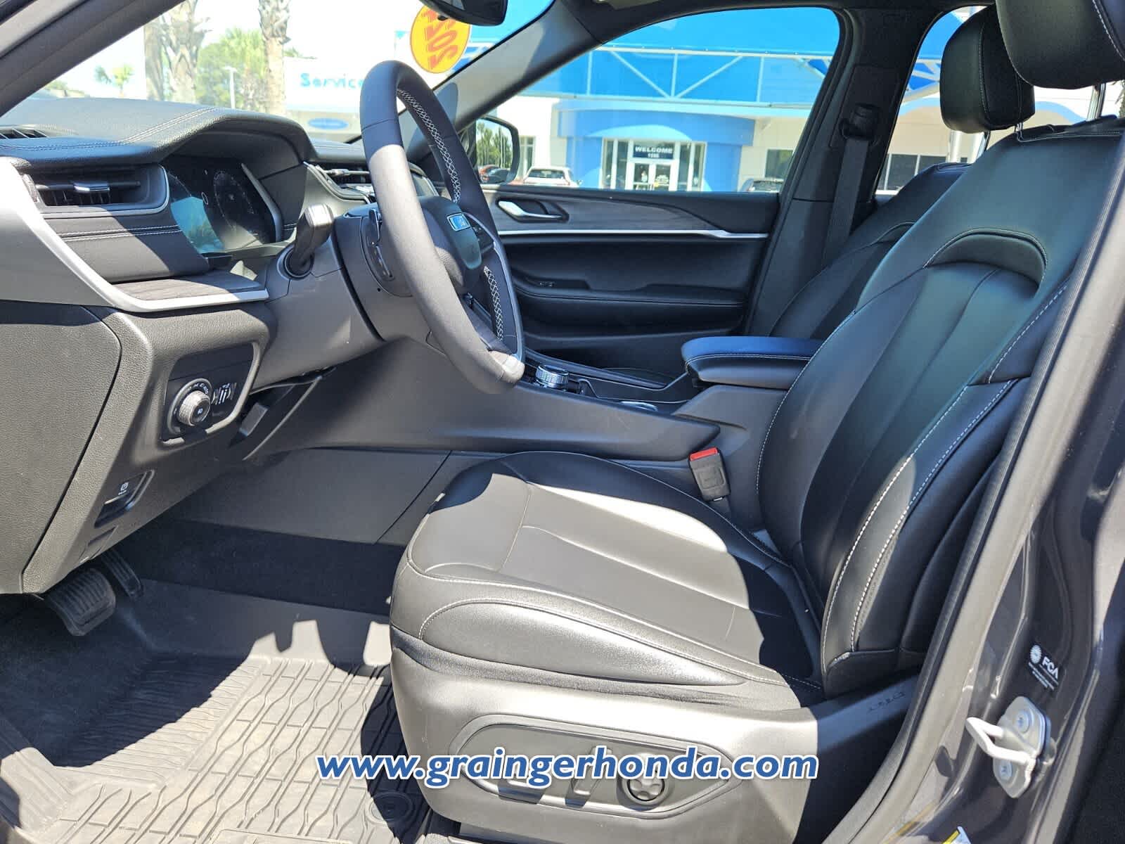 Used 2024 Jeep Grand Cherokee SUV