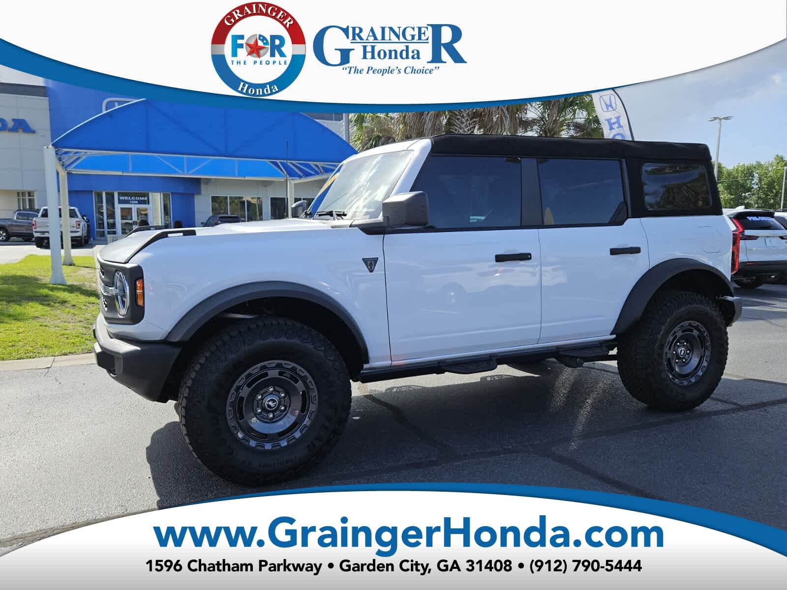 2025 Ford Bronco Base 4x4's photo