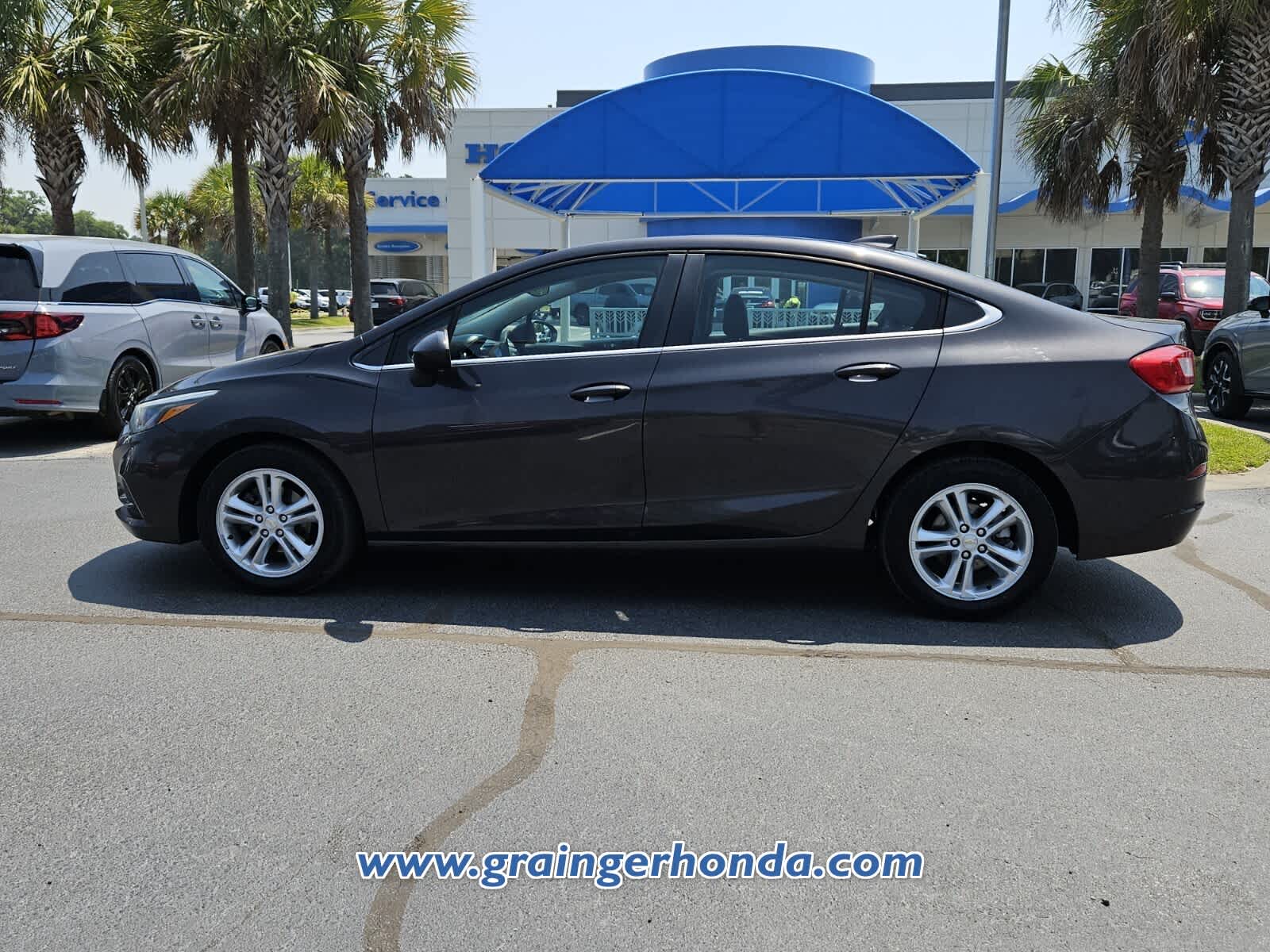 Used 2017 Chevrolet Cruze LT with VIN 1G1BE5SM2H7205628 for sale in Savannah, GA