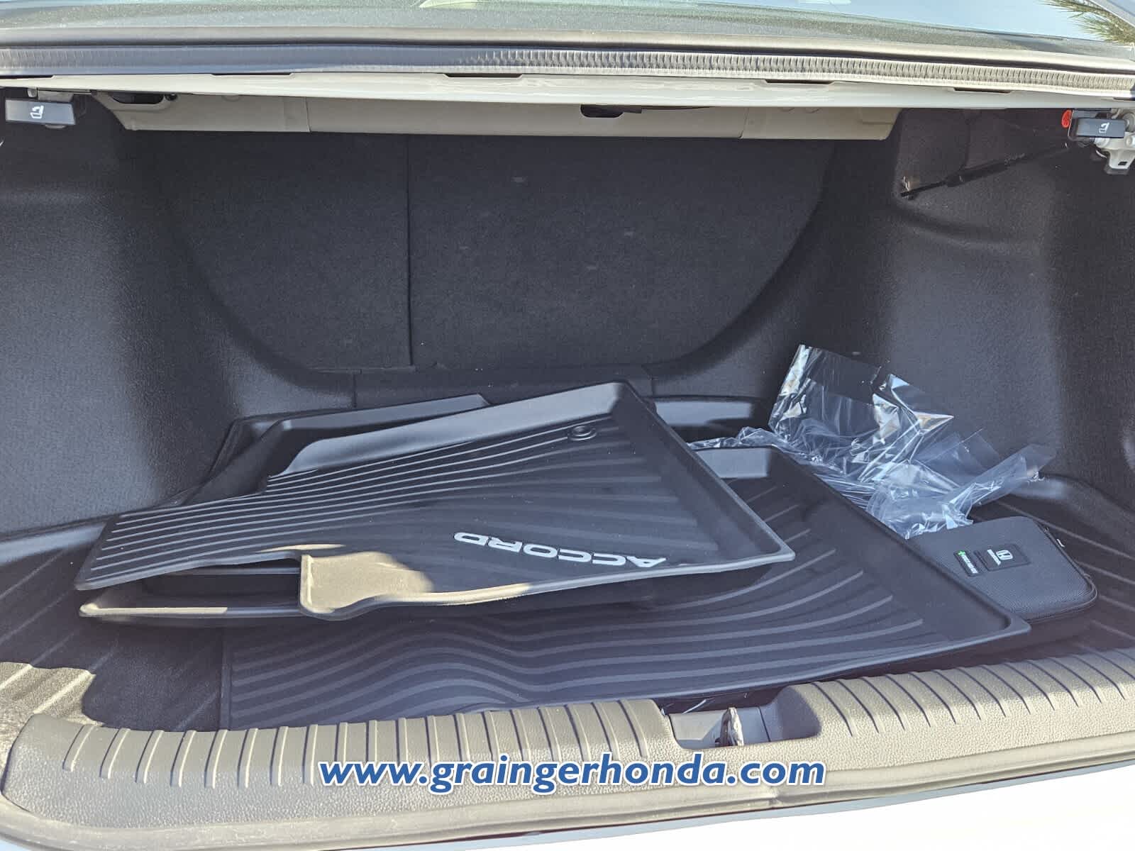 2025 Honda Accord Hybrid Sport - Photo 12