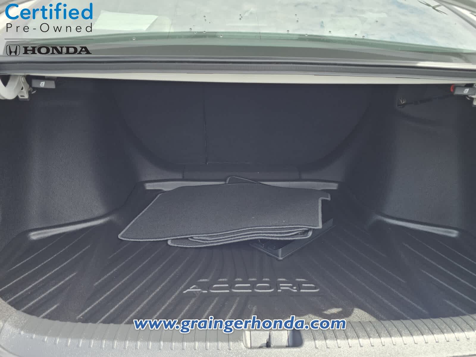 2025 Honda Accord Hybrid EX-L - Photo 13