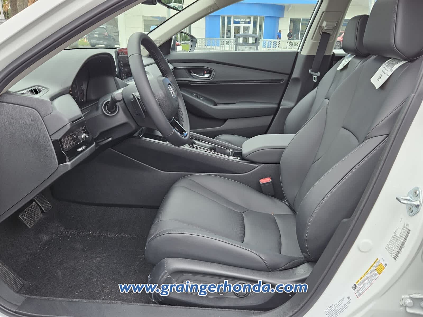 2025 Honda Accord Hybrid EX-L - Photo 9