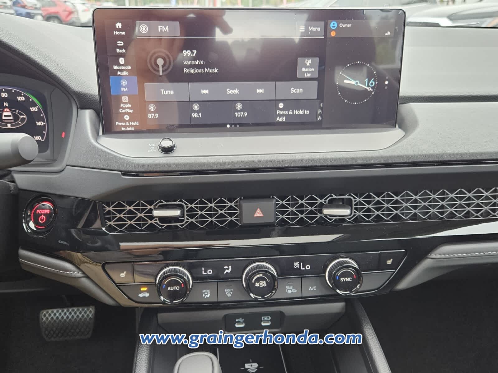 2025 Honda Accord Hybrid EX-L - Photo 14