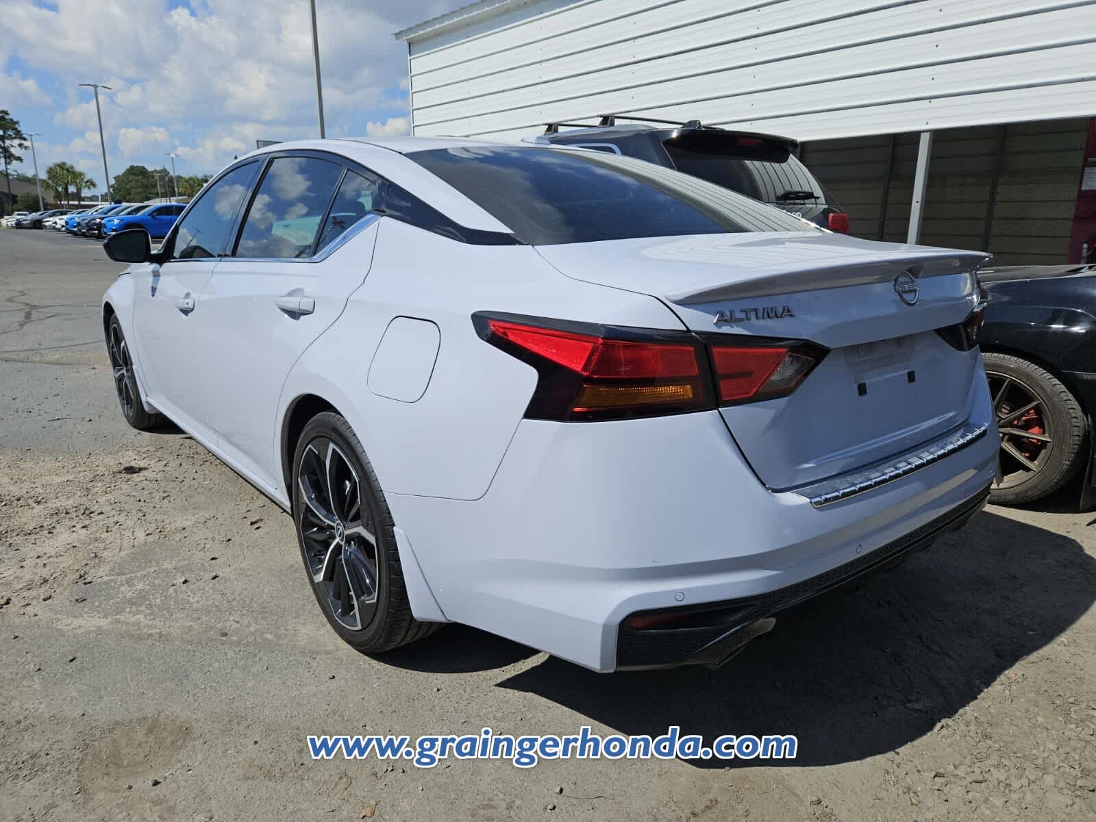 Used 2023 Nissan Altima Sedan