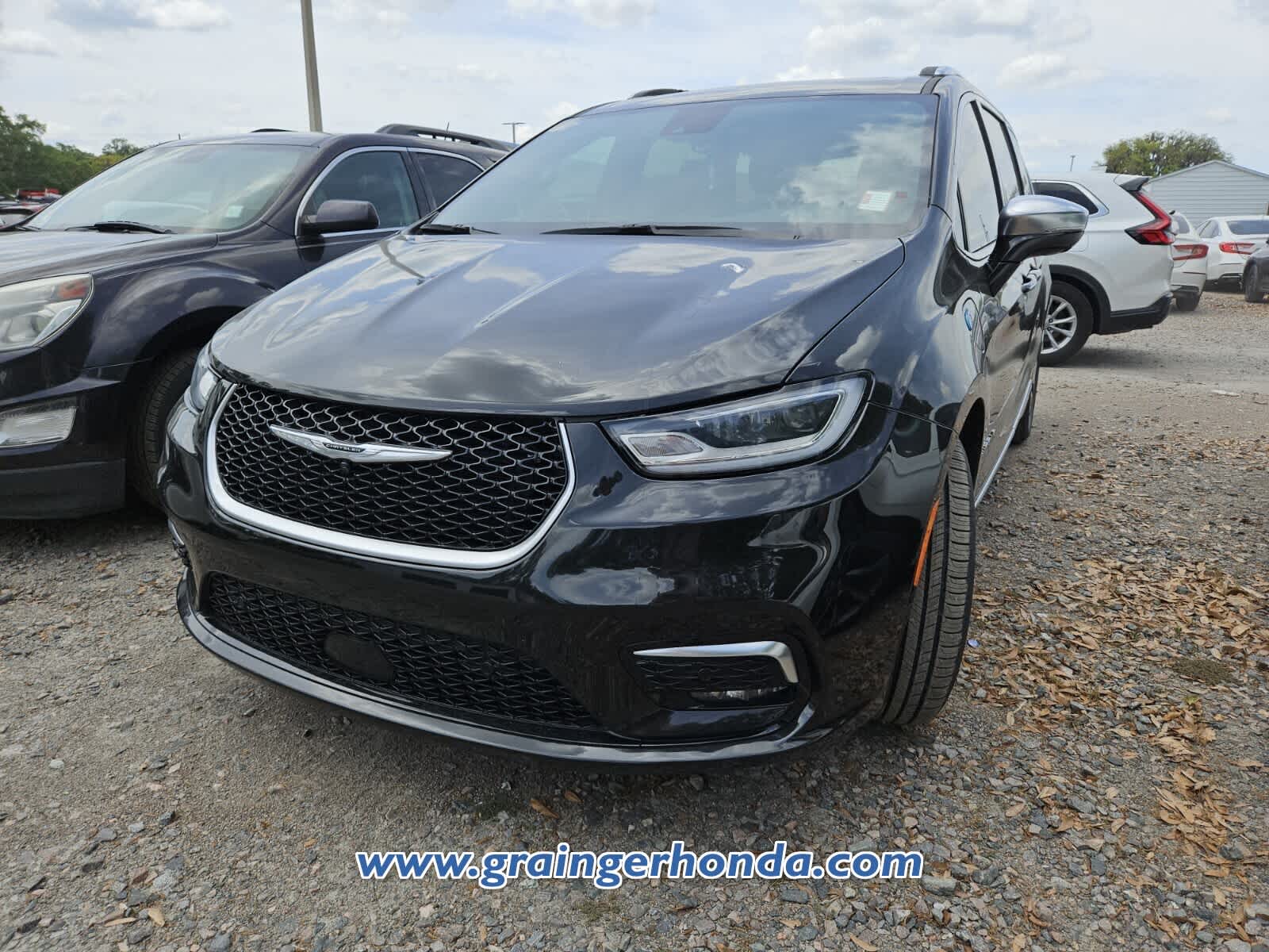 Used 2024 Chrysler Pacifica PHEV Pinnacle with VIN 2C4RC1N79RR103477 for sale in Savannah, GA