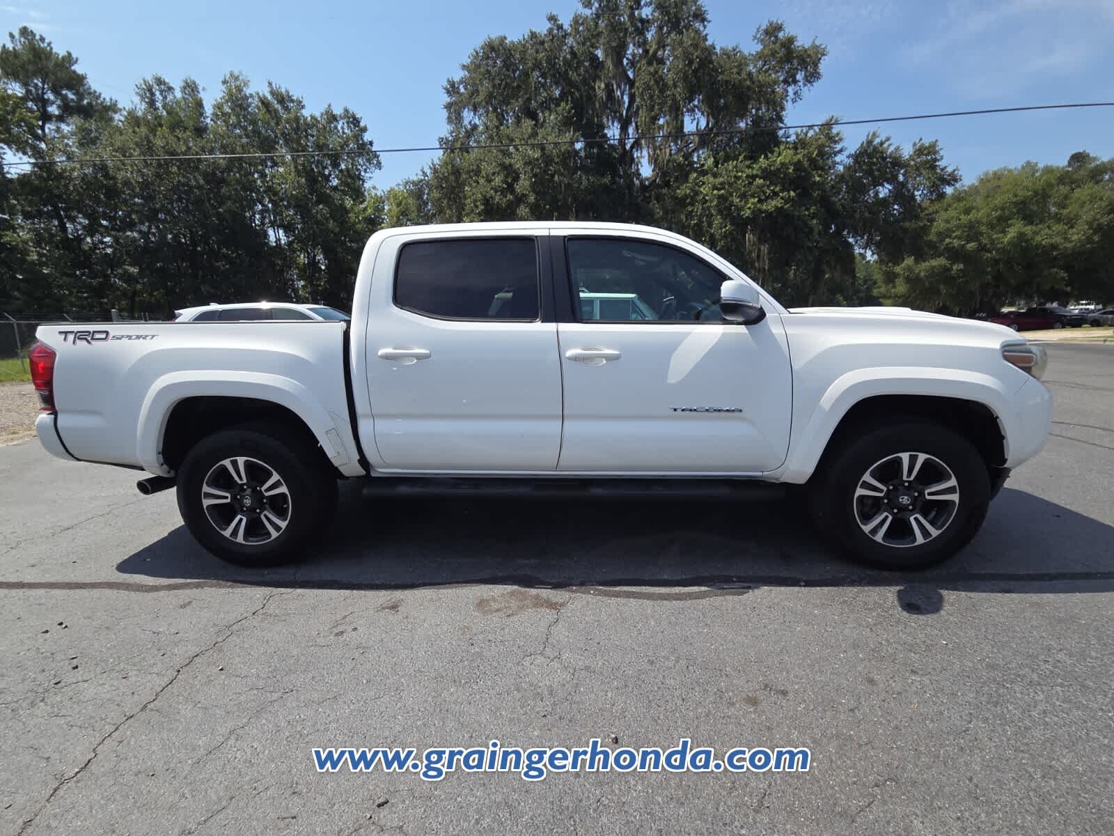Used 2017 Toyota Tacoma Truck