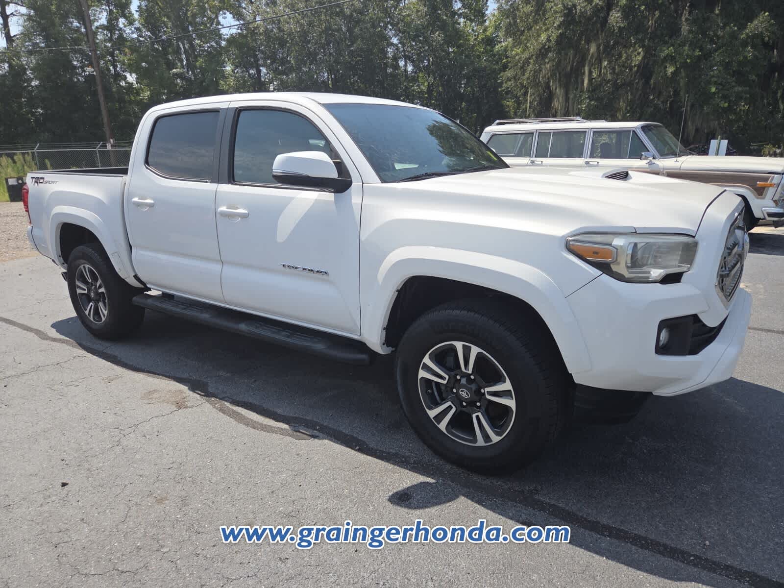Used 2017 Toyota Tacoma Truck