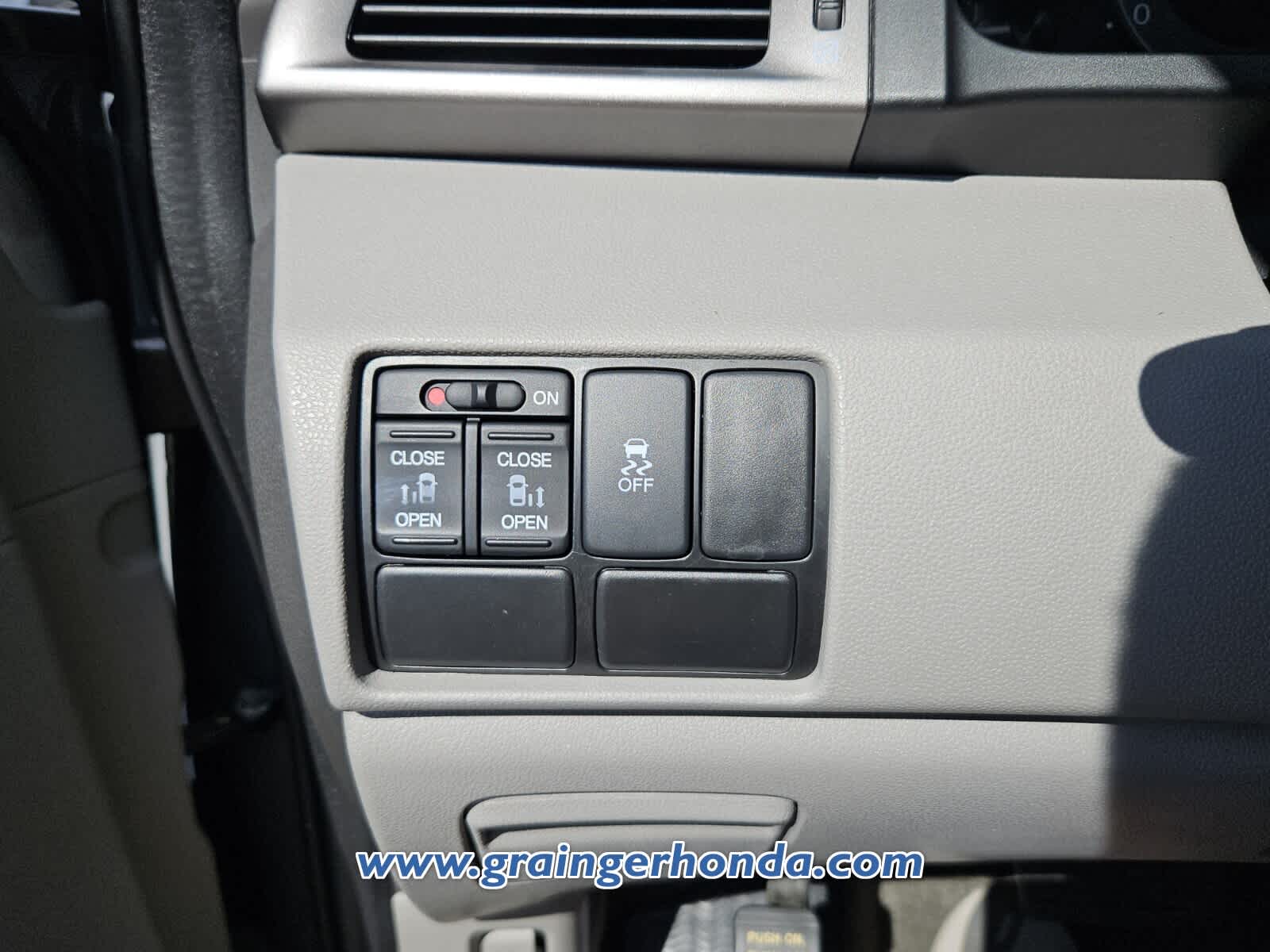 Used 2016 Honda Odyssey Van