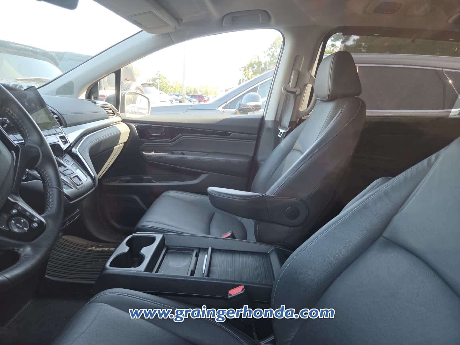 Used 2024 Honda Odyssey Van