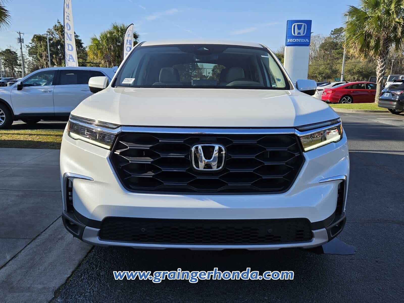 2025 Honda Pilot EX-L - Photo 8