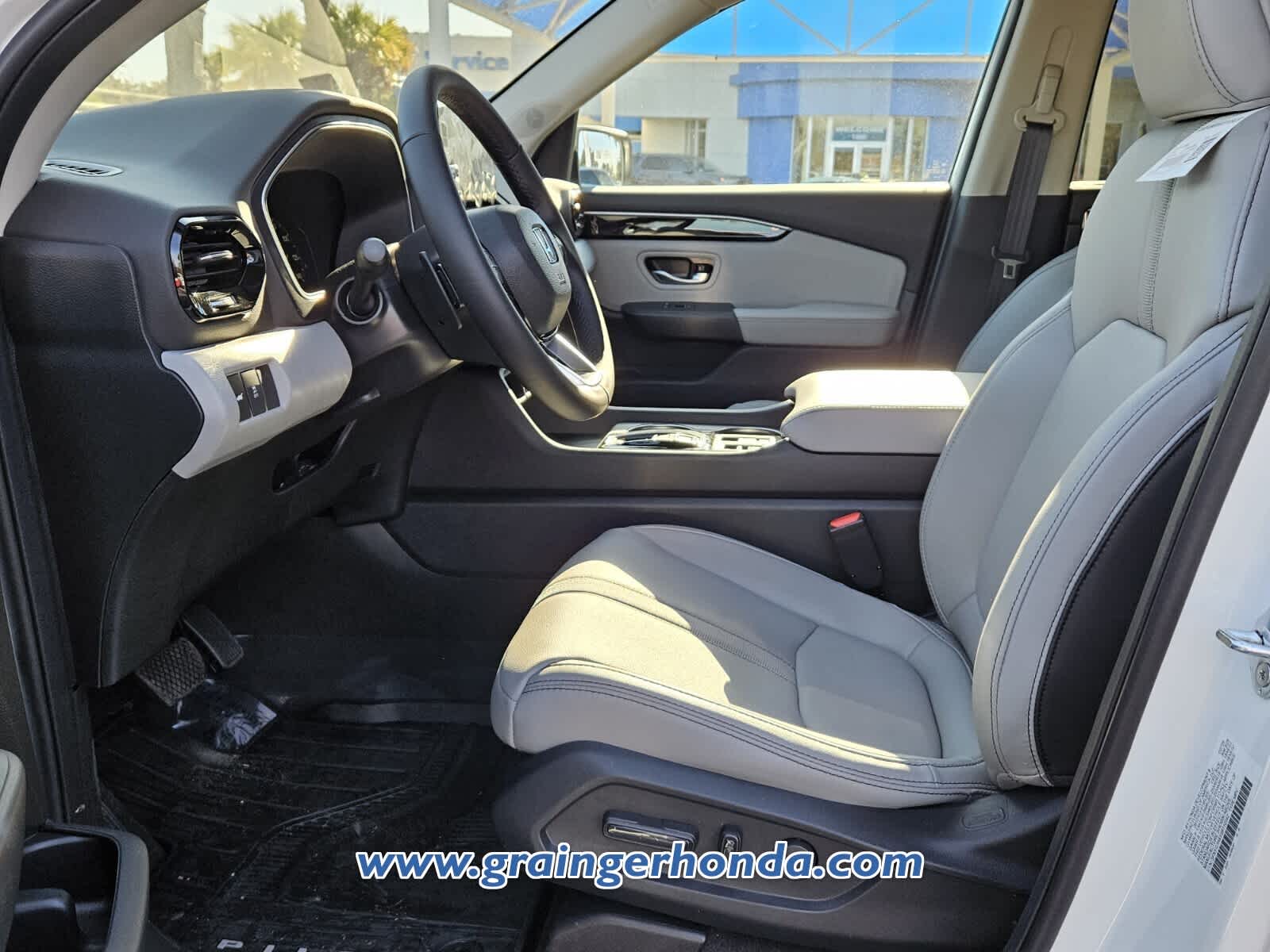 2025 Honda Pilot EX-L - Photo 9