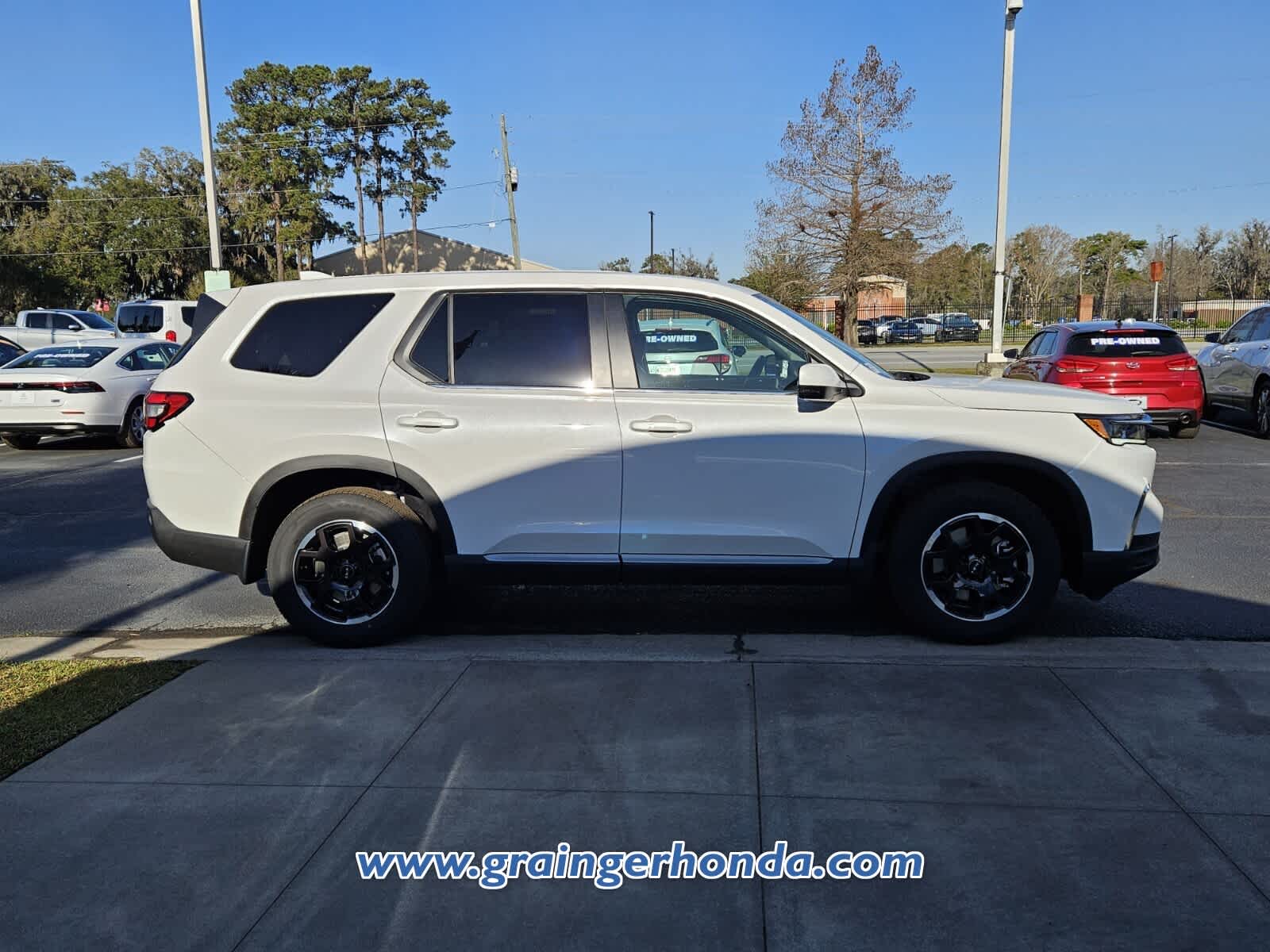 2025 Honda Pilot EX-L - Photo 6