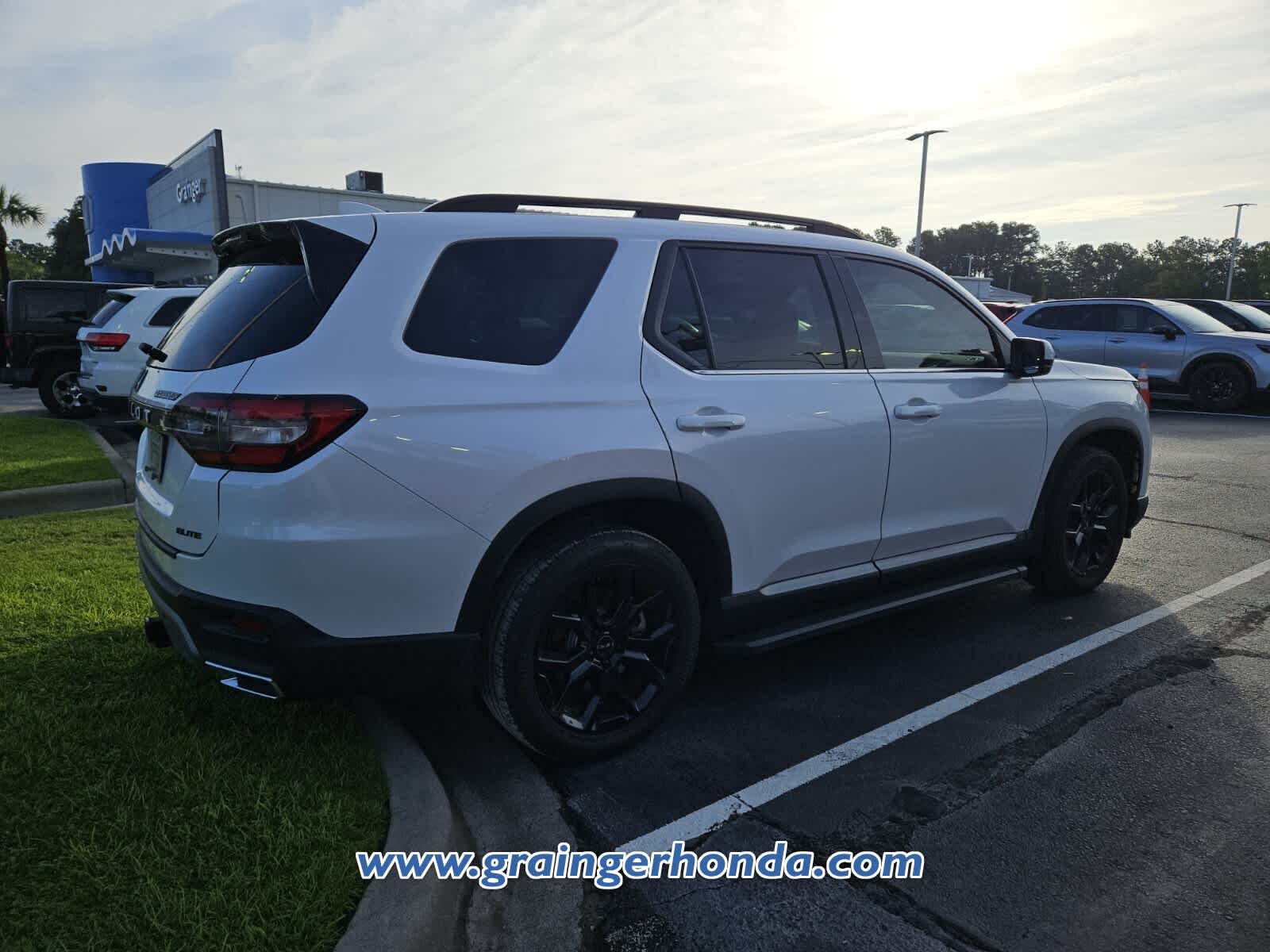 Used 2025 Honda Pilot SUV