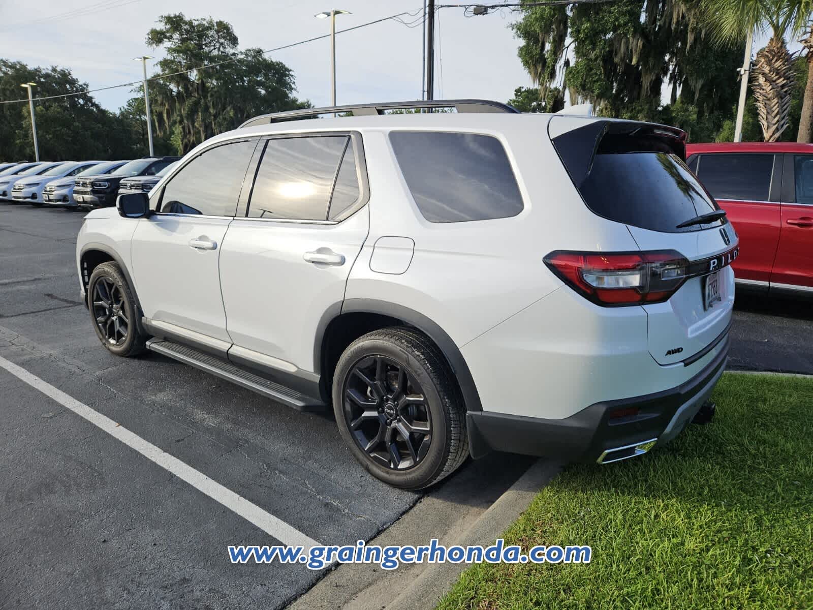 Used 2025 Honda Pilot SUV