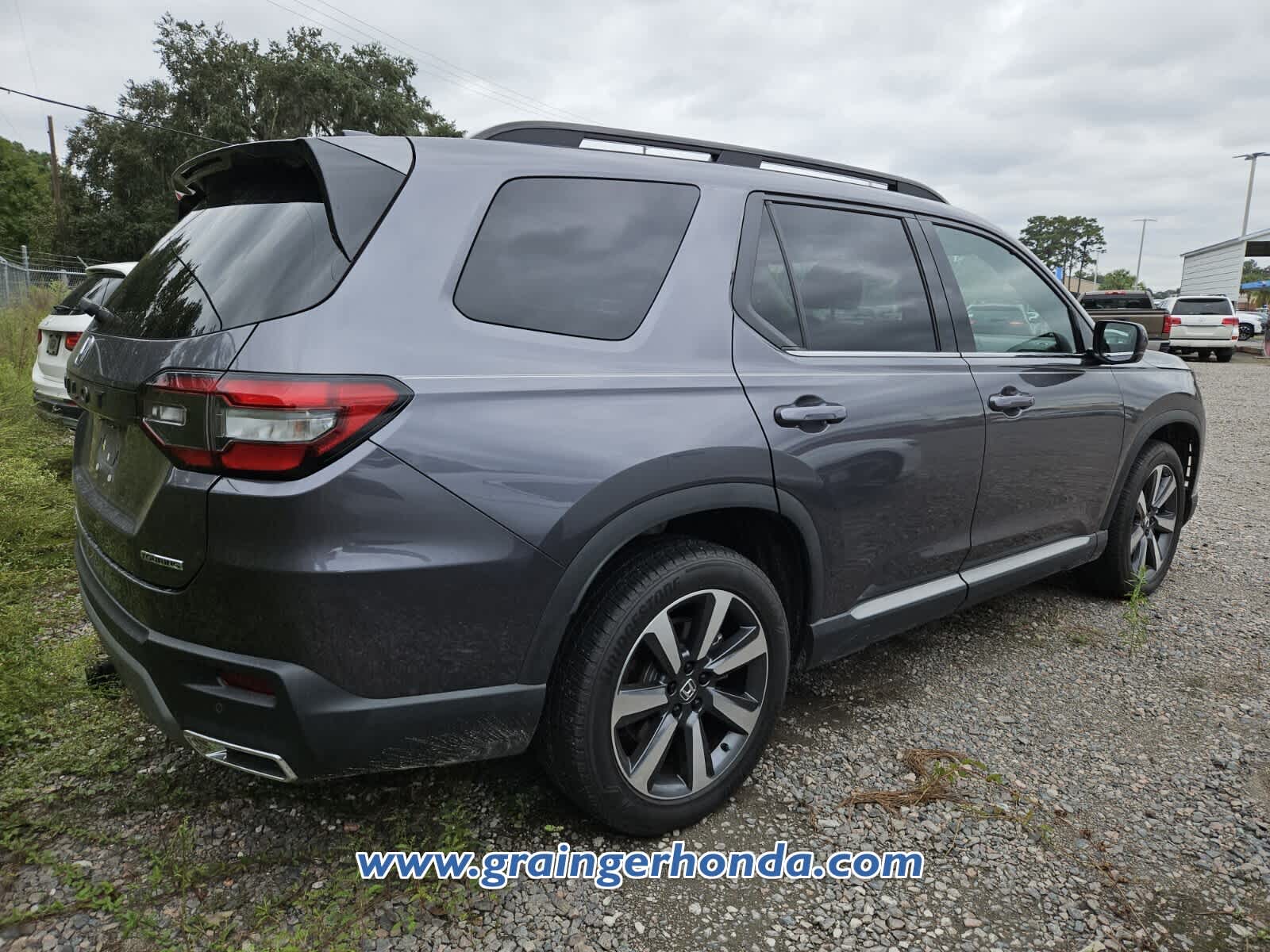 Used 2025 Honda Pilot SUV