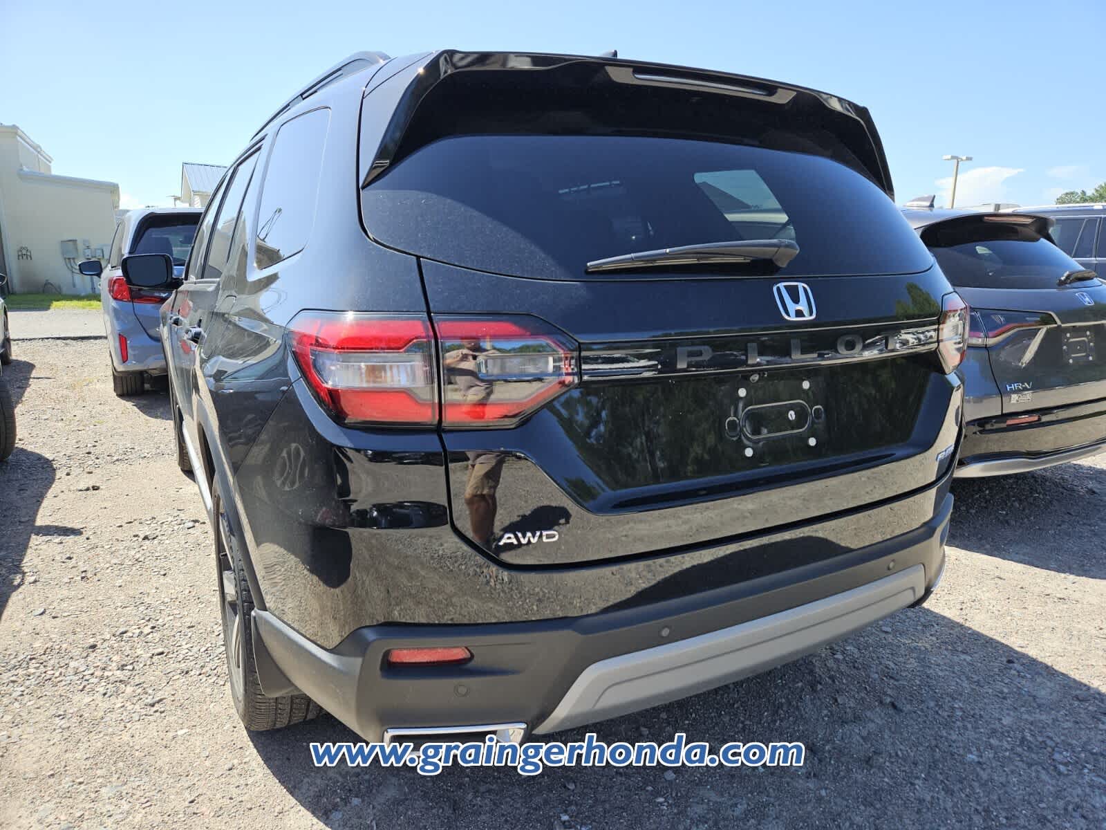 Used 2025 Honda Pilot SUV