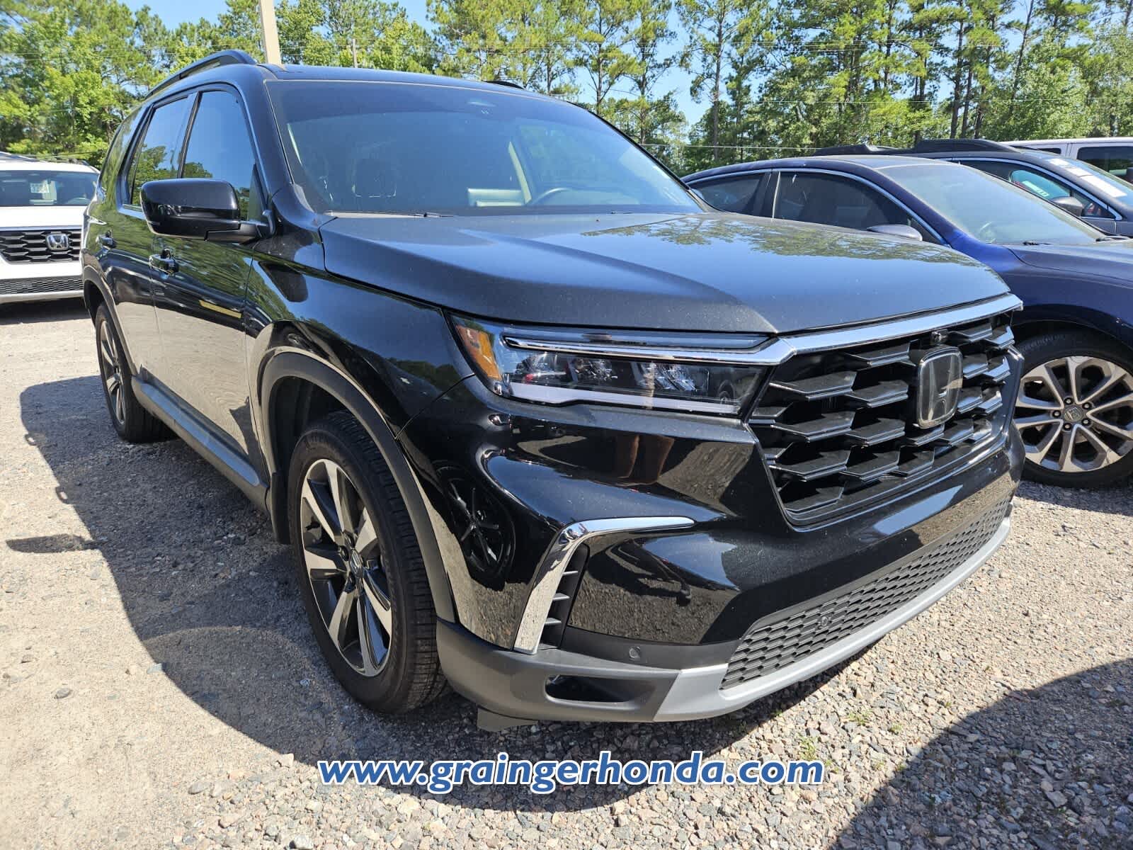 Used 2025 Honda Pilot SUV